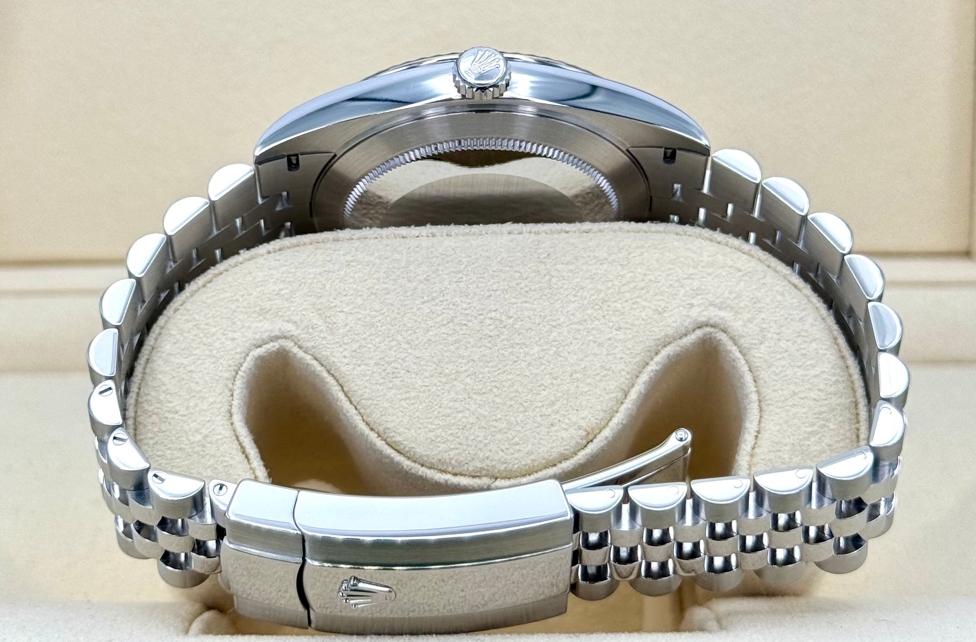 2020 Rolex Datejust 41mm 126334 Stainless Steel Jubilee Black Dial - MyWatchLLC