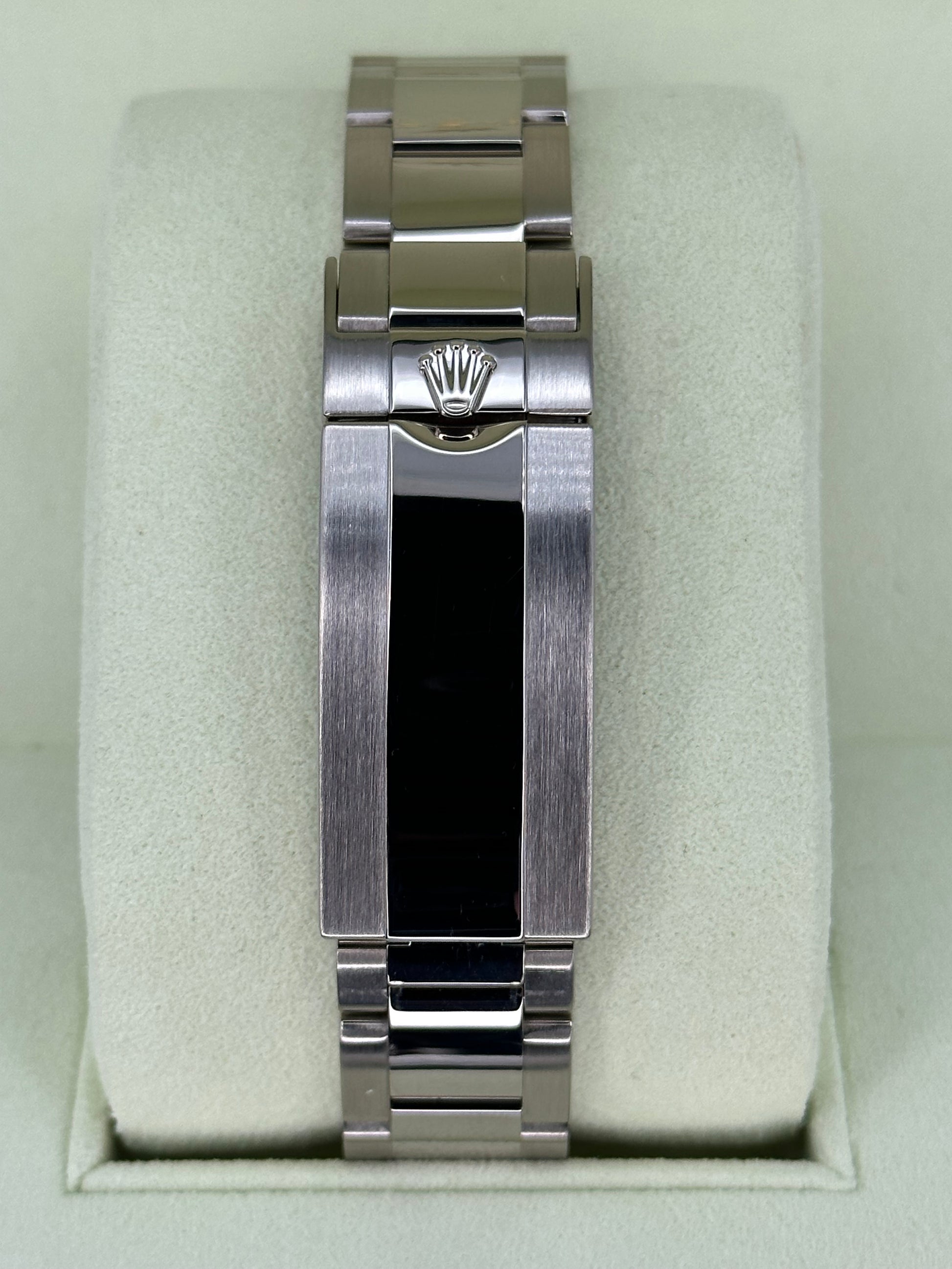 2009 Rolex Submariner Date “Smurf” 40mm 116619LB White Gold Blue Dial - MyWatchLLC