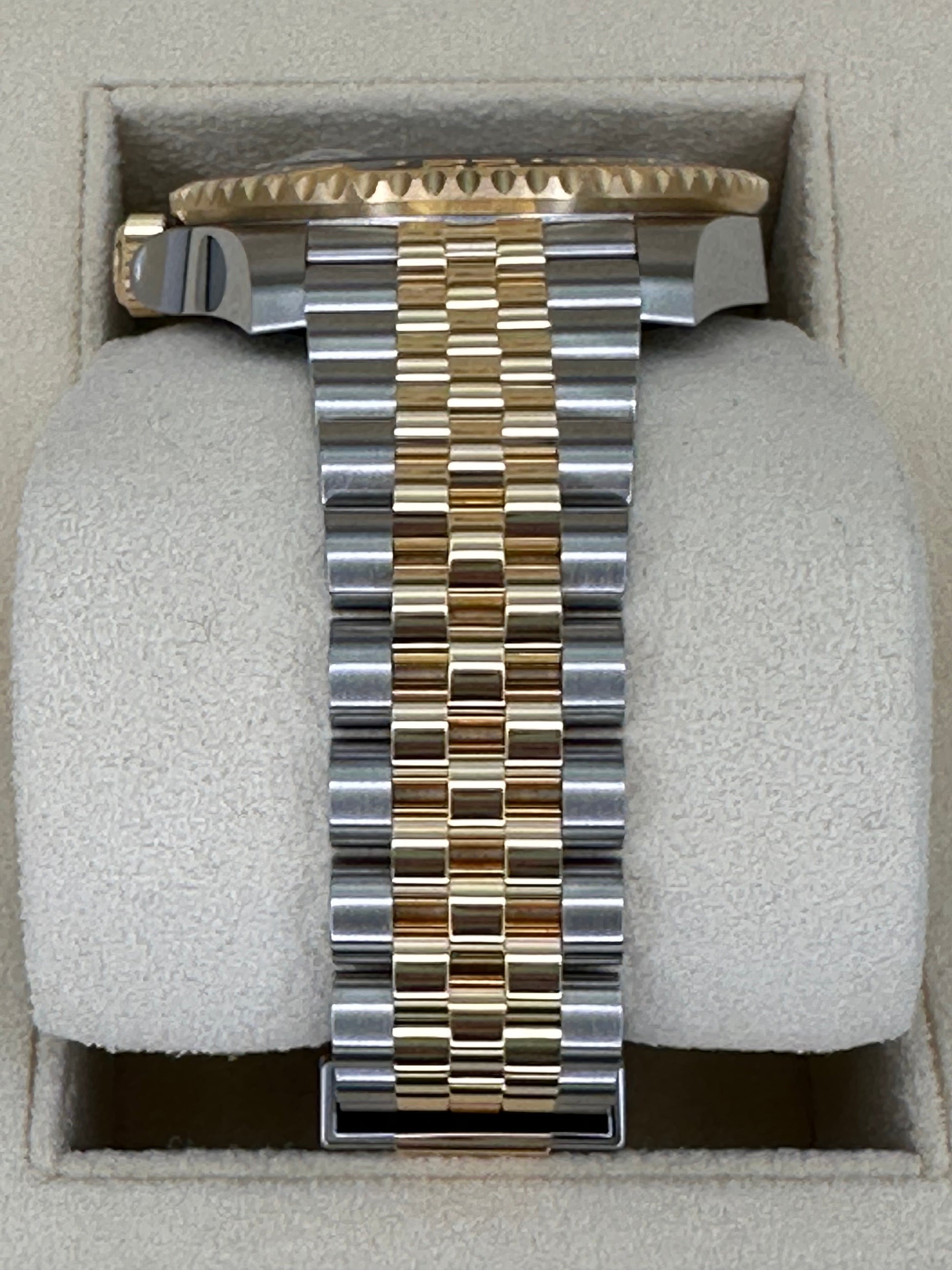 2023 Rolex GMT-Master II 40mm 126713GRNR Two-Tone Jubilee Black Dial - MyWatchLLC