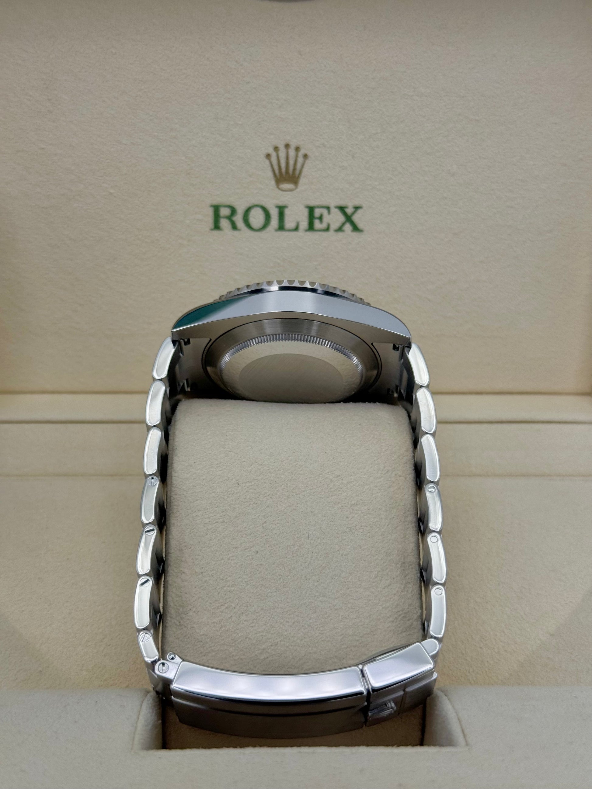 2019 Rolex Submariner "Hulk" 40mm 116610LV Green Dial - MyWatchLLC