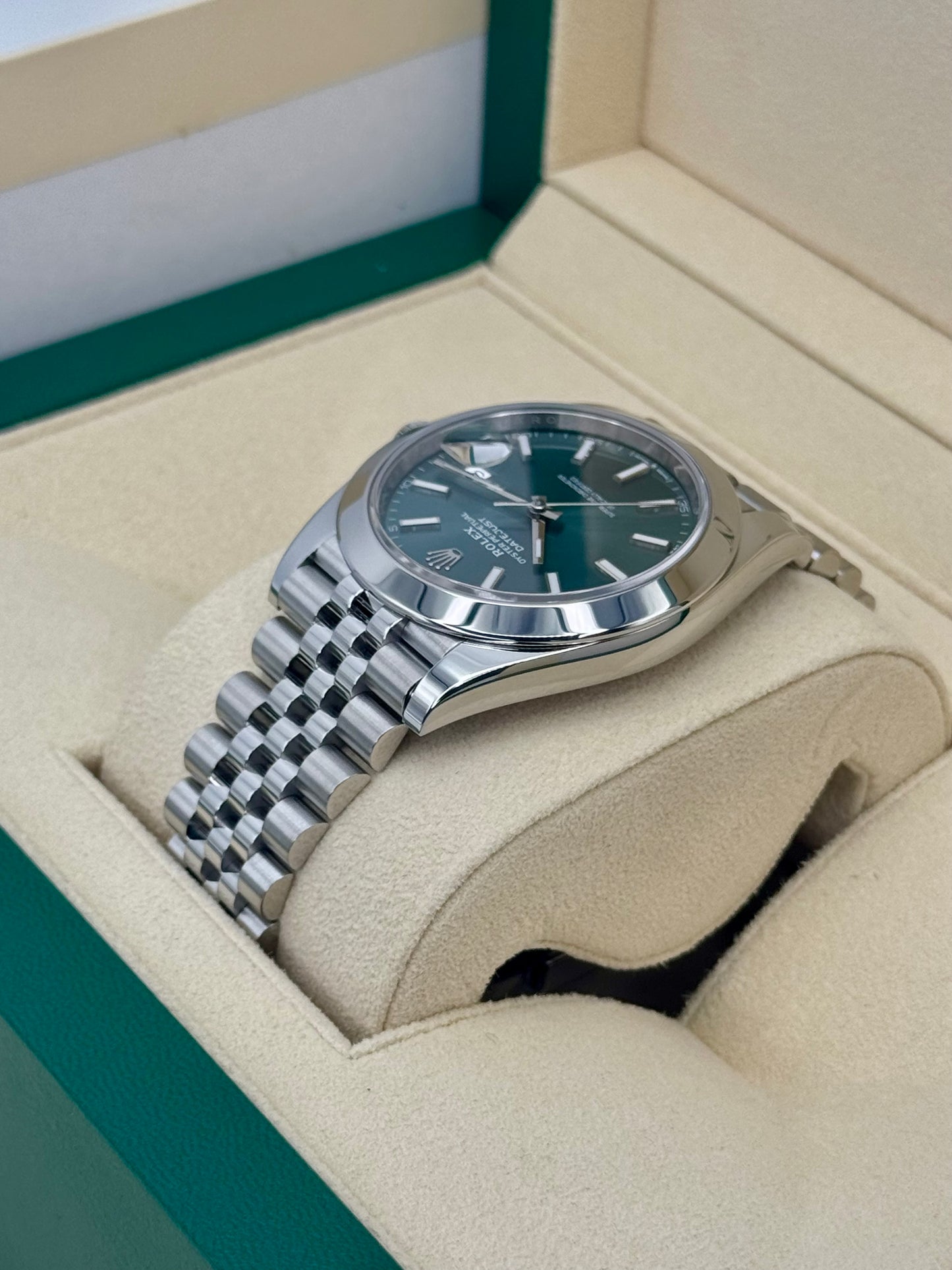 2024 Rolex Datejust 41mm 126300 Stainless Steel Jubilee Green Dial - MyWatchLLC
