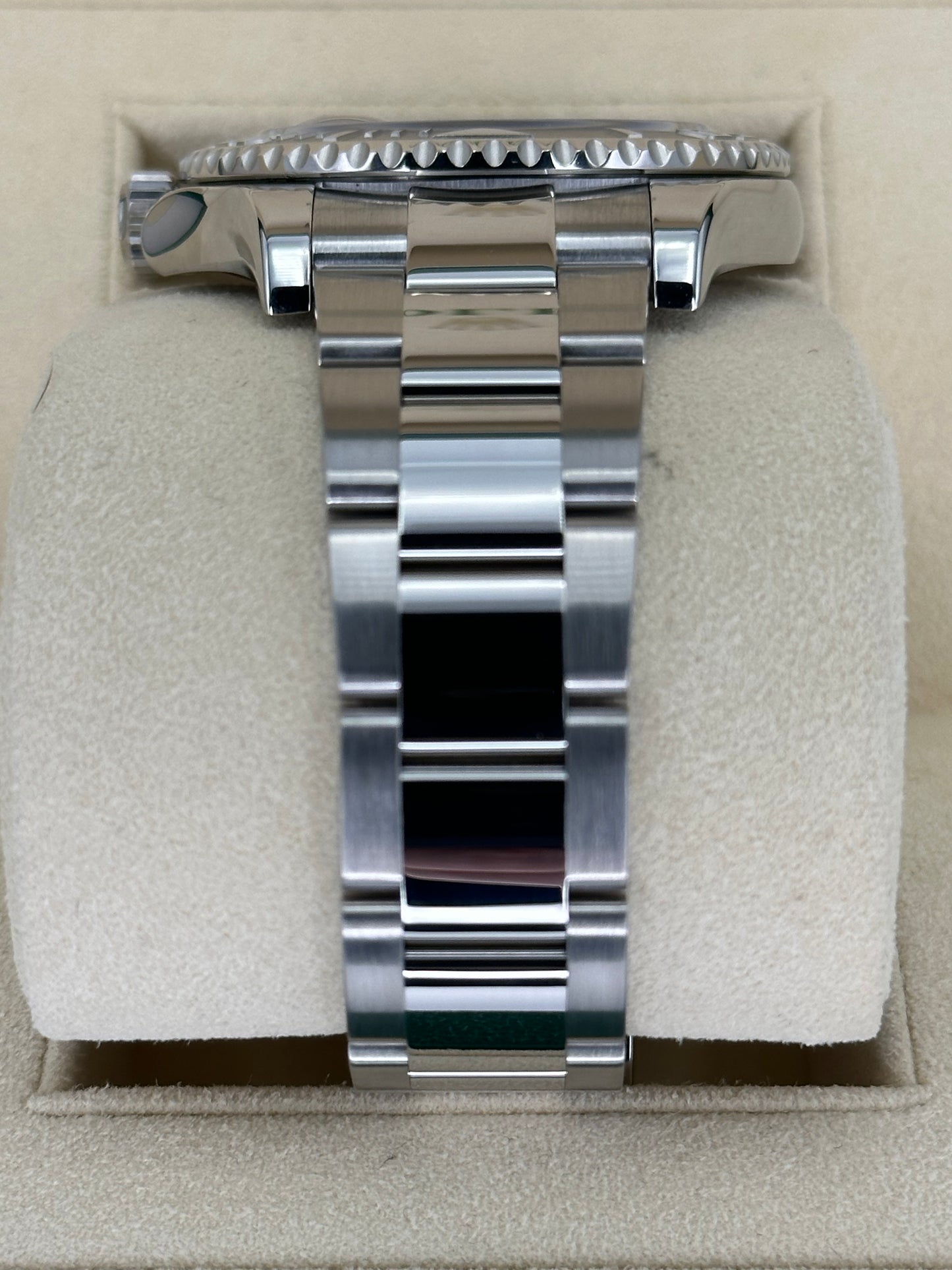 2019 Rolex Yacht-Master 40mm 116622 Stainless Steel Rhodium Dial - MyWatchLLC