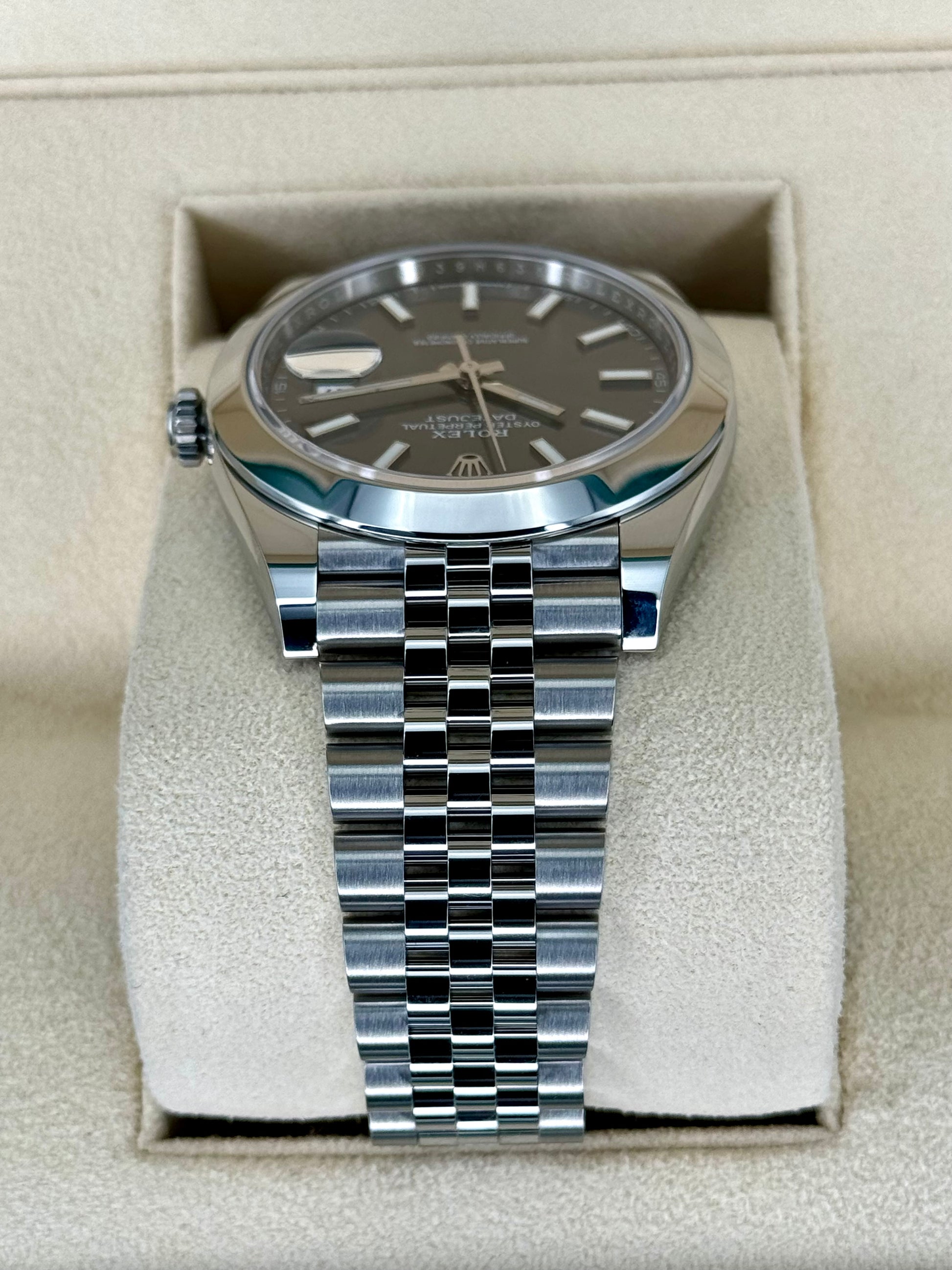 NEW Rolex 2023 Datejust 41mm 126300 Jubilee Rhodium Dial - MyWatchLLC