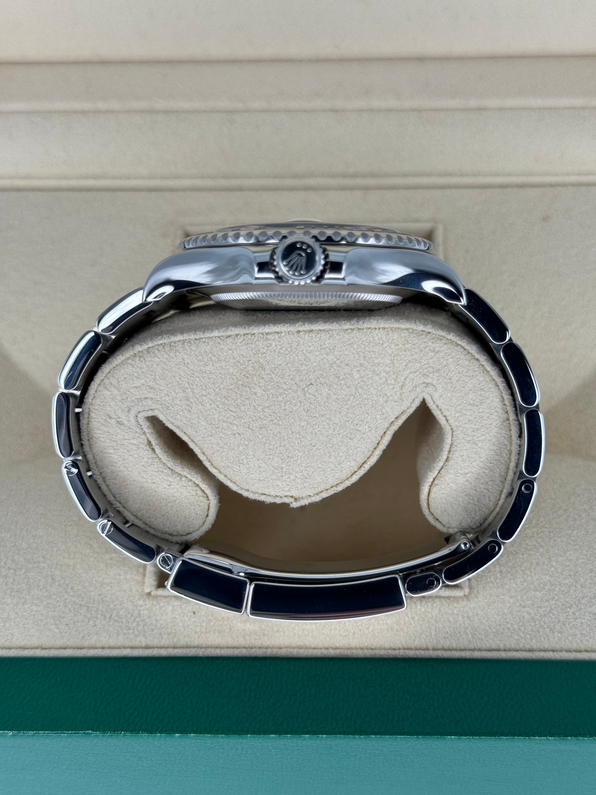 2019 Rolex Yacht-Master 40mm 116622 Stainless Steel Blue Dial - MyWatchLLC