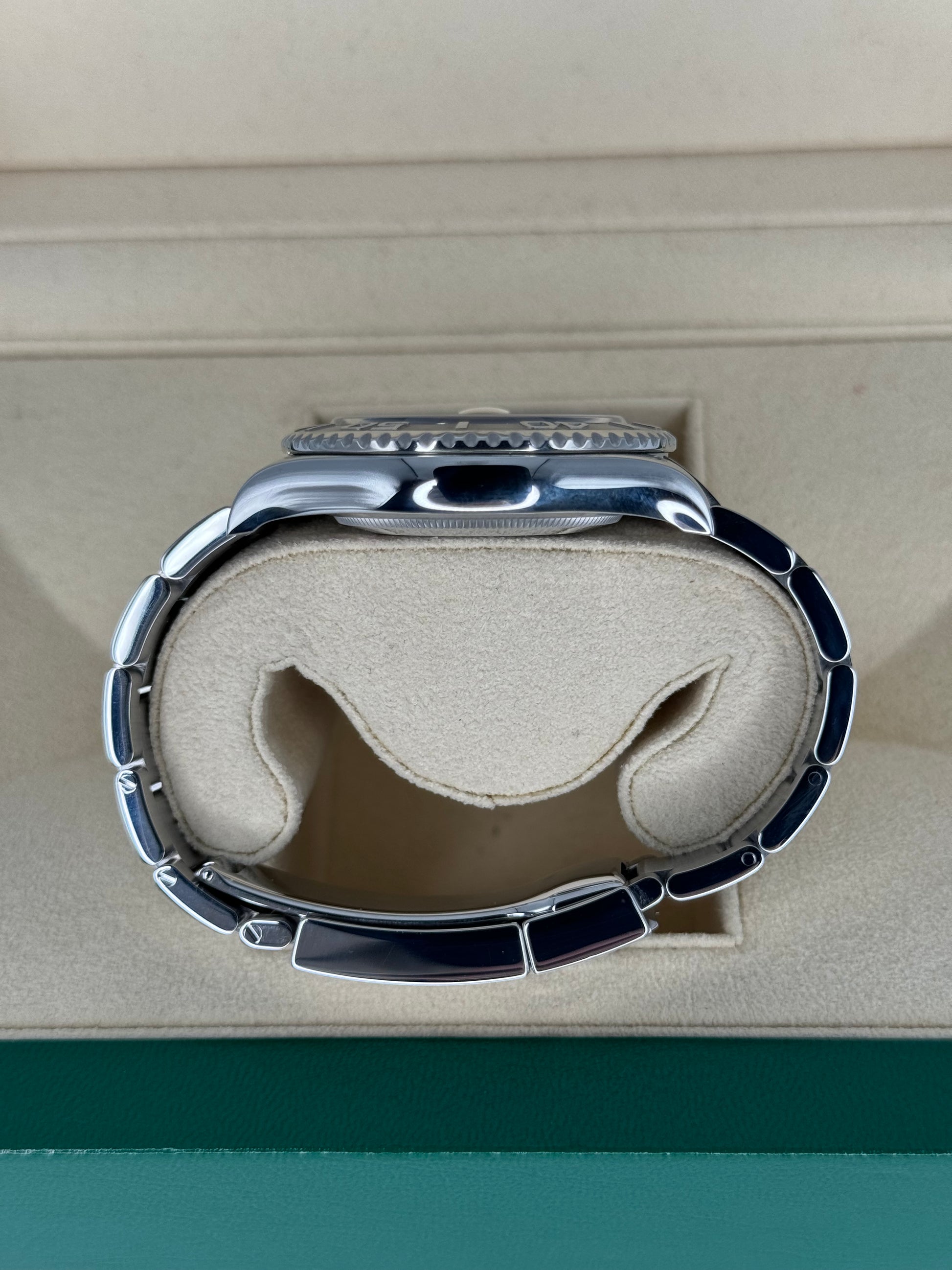 2019 Rolex Yacht-Master 40mm 116622 Stainless Steel Blue Dial - MyWatchLLC