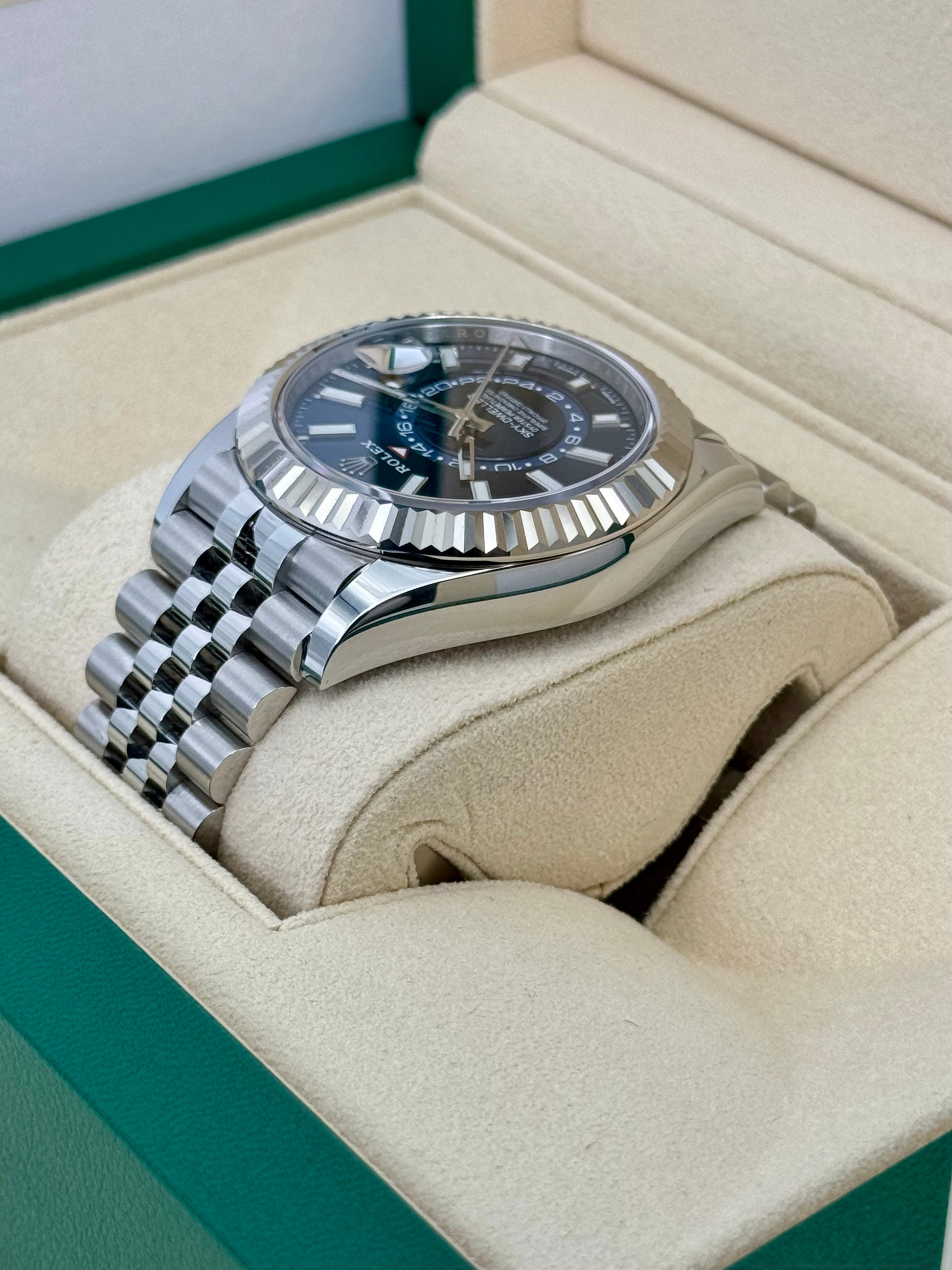 NEW 2023 Rolex Sky-Dweller 42mm 326934 Stainless Steel Jubilee Blue Dial - MyWatchLLC