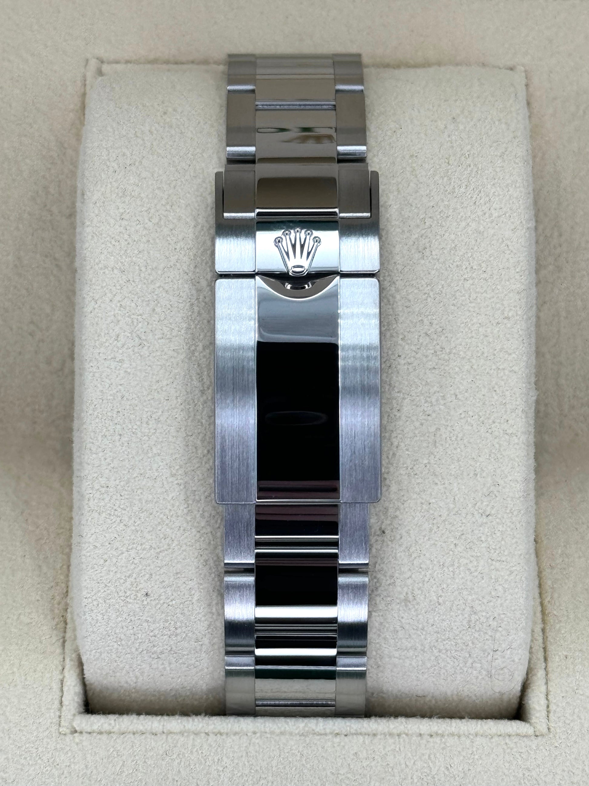 2023 Rolex Yacht-Master 40m 126622 Stainless Steel Blue Dial - MyWatchLLC