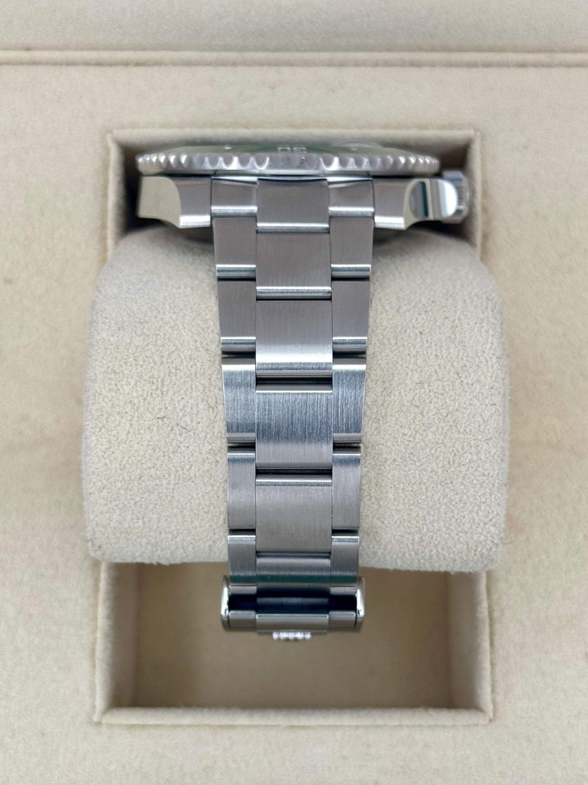 2018 Rolex Submariner “Hulk” 40mm 116610LV Green Dial - MyWatchLLC