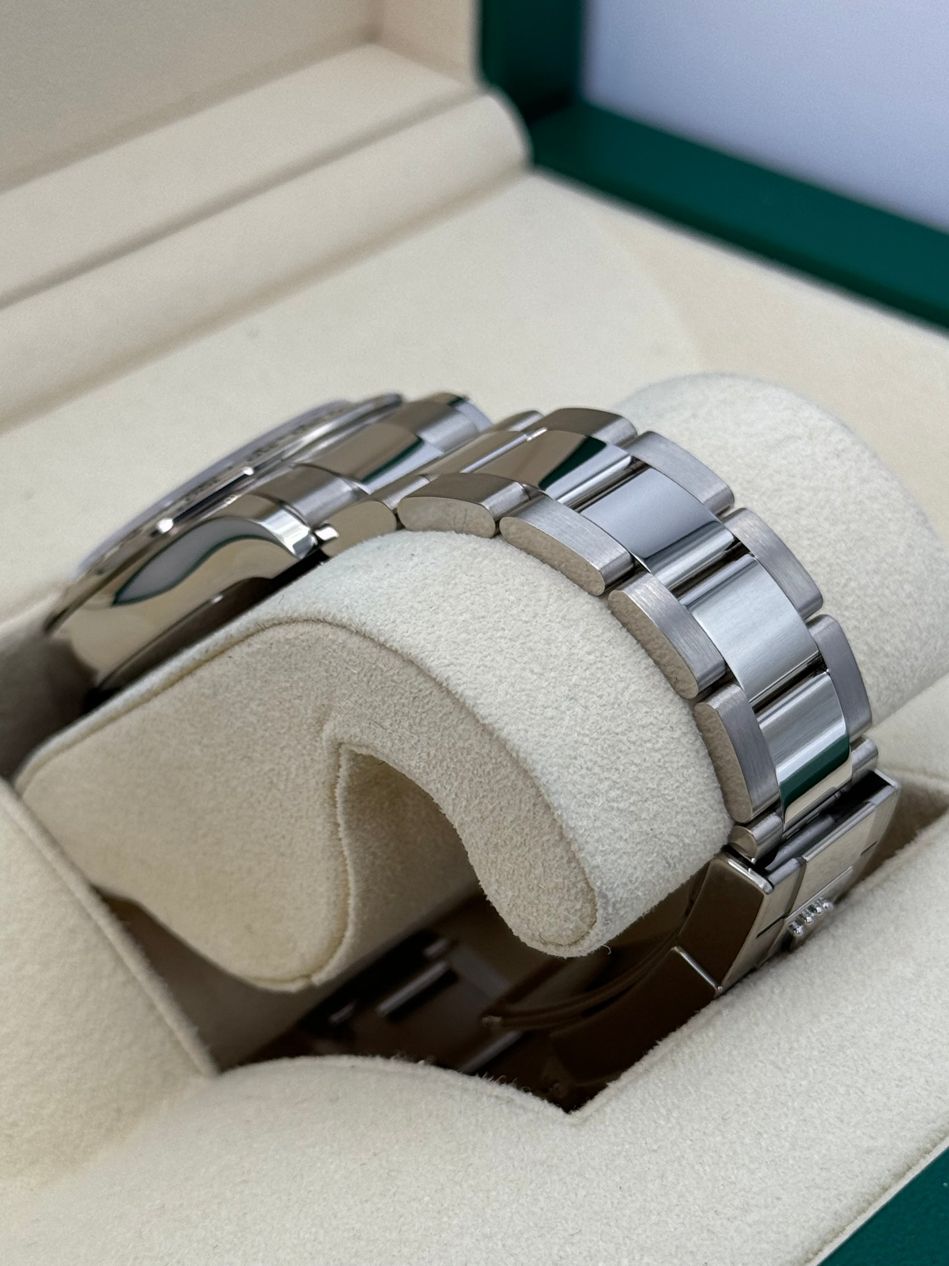 2021 Rolex Daytona 40mm 116509 White Gold Blue Dial - MyWatchLLC