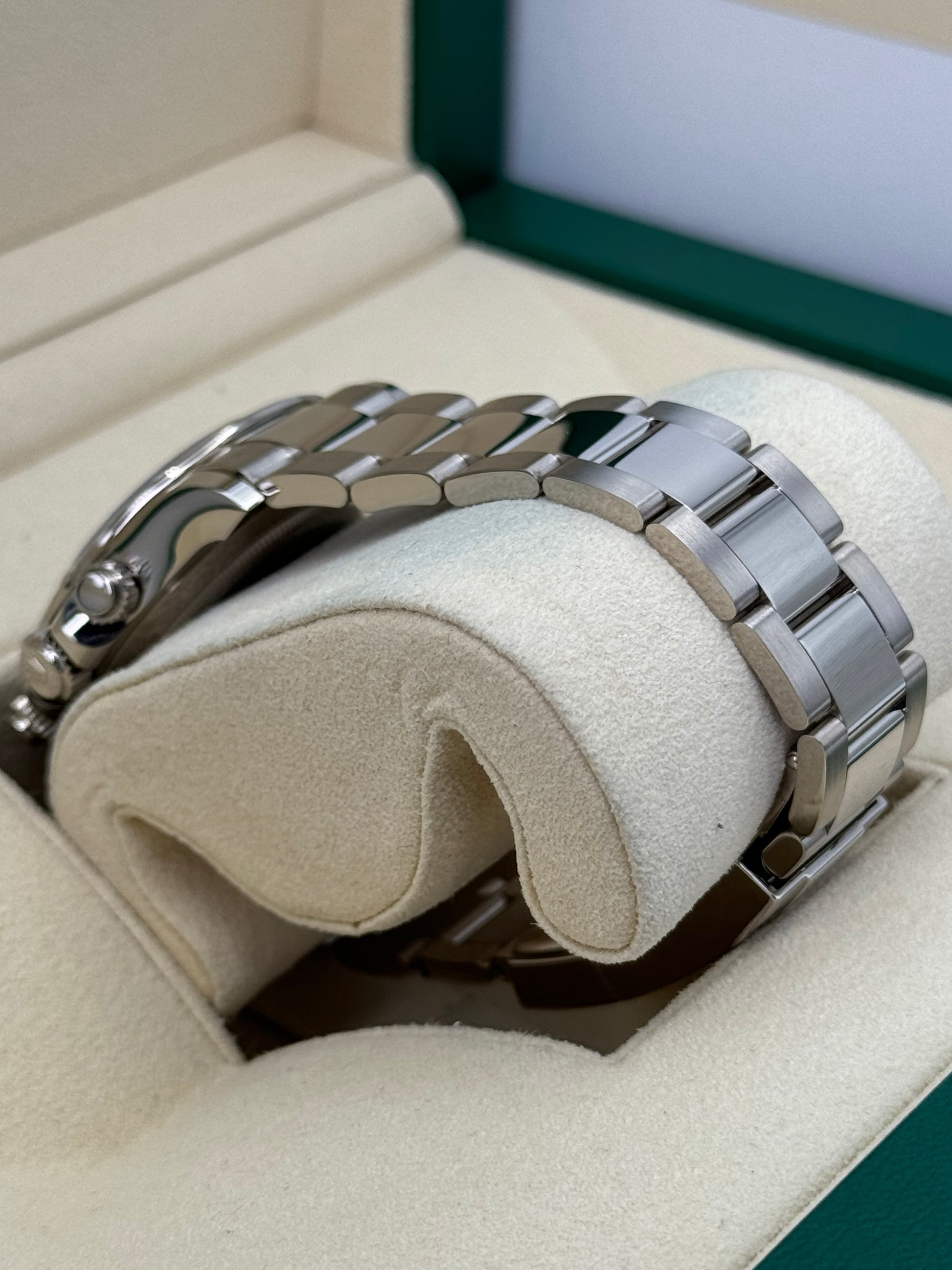 2021 Rolex Daytona 40mm 116509 White Gold Blue Dial - MyWatchLLC