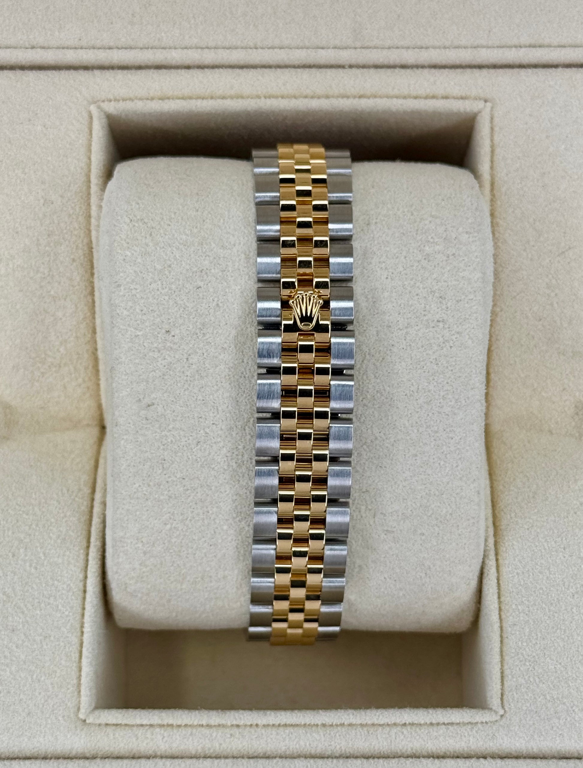 2018 Lady-Datejust 28mm 279383RBR Lavender Stripe Motif Diamond Dial - MyWatchLLC