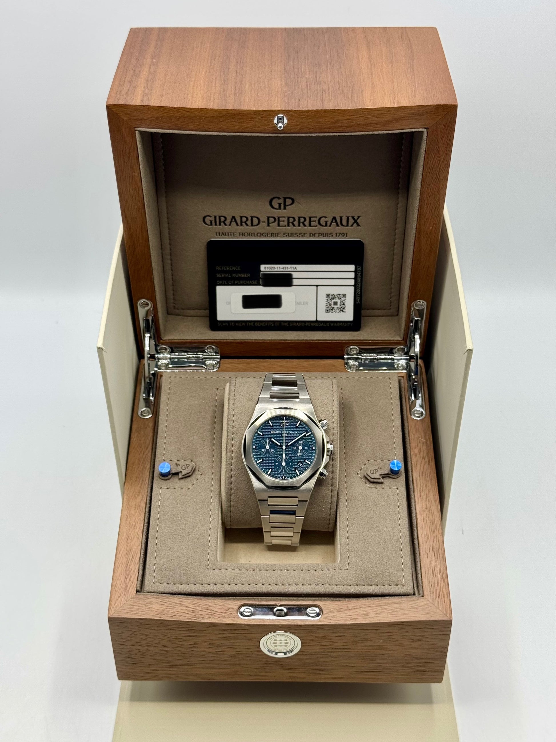 2022 Girard-Perregaux Laureato Chronograph 42mm 81020-11-431-11A Blue Dial - MyWatchLLC