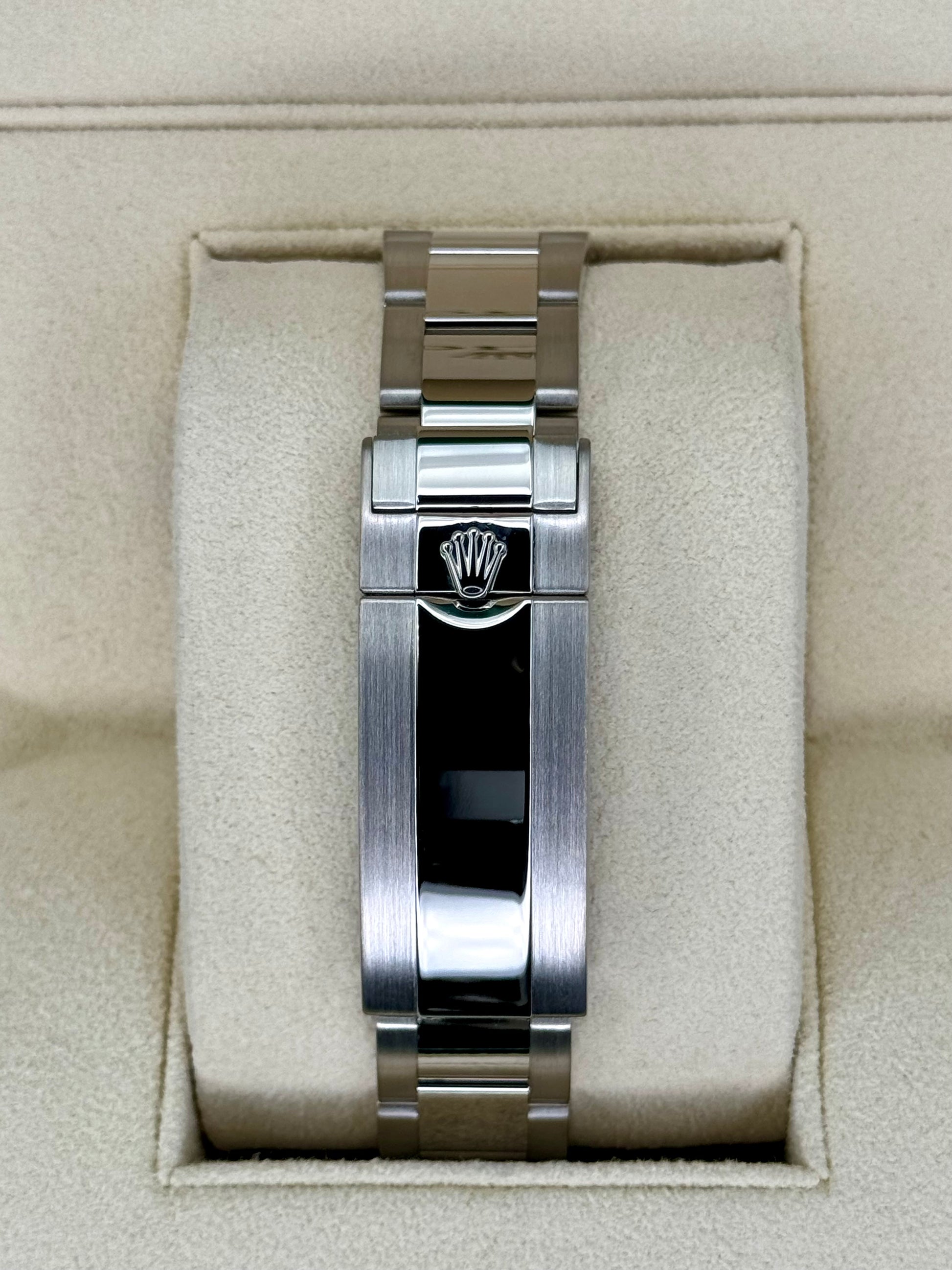 2012 Rolex Submariner Date "Smurf" 40mm 116619 White Gold Blue Dial - MyWatchLLC