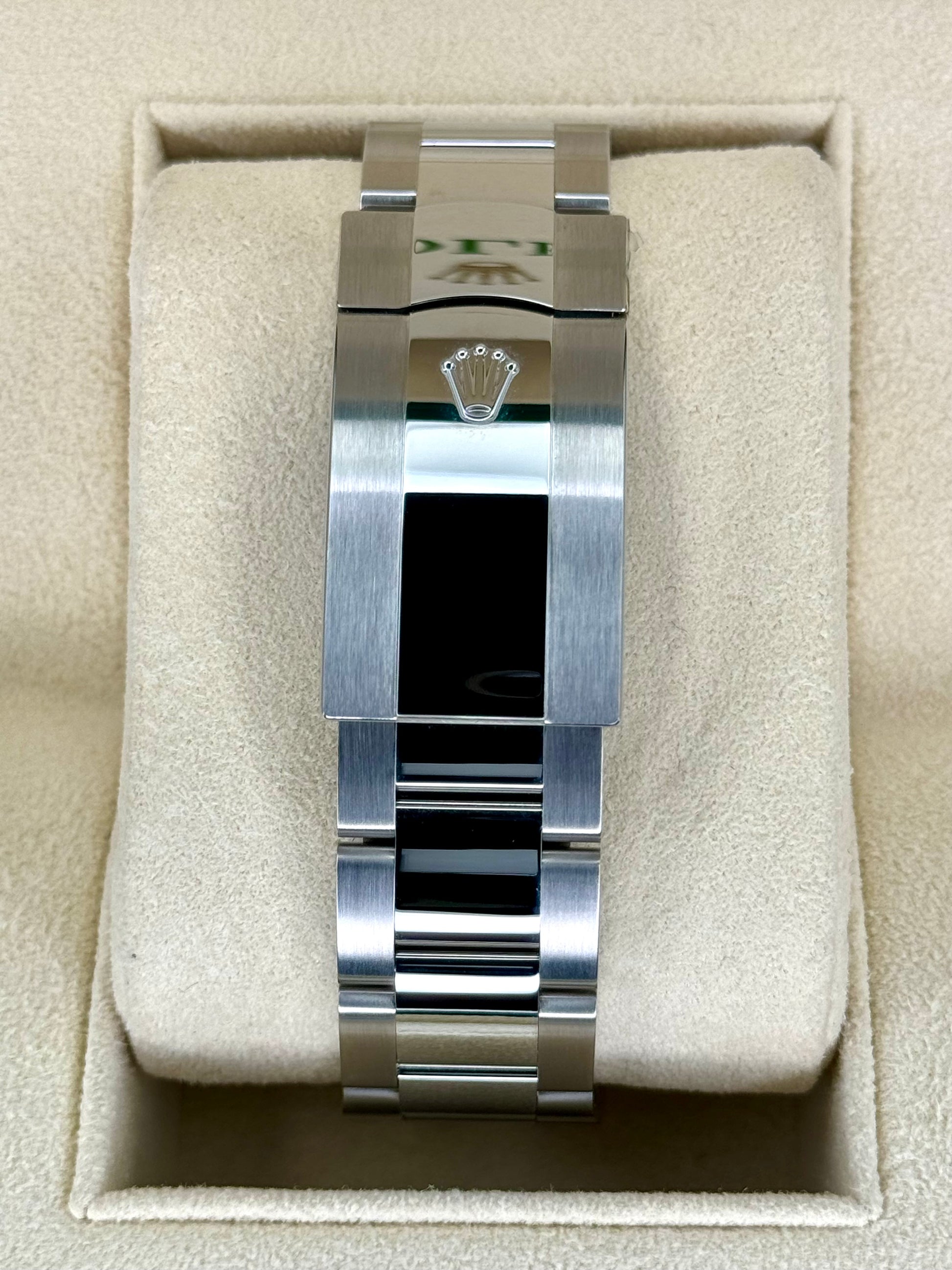 NEW 2022 Sky-Dweller 42mm 326934 Stainless Steel Oyster Blue Dial - MyWatchLLC