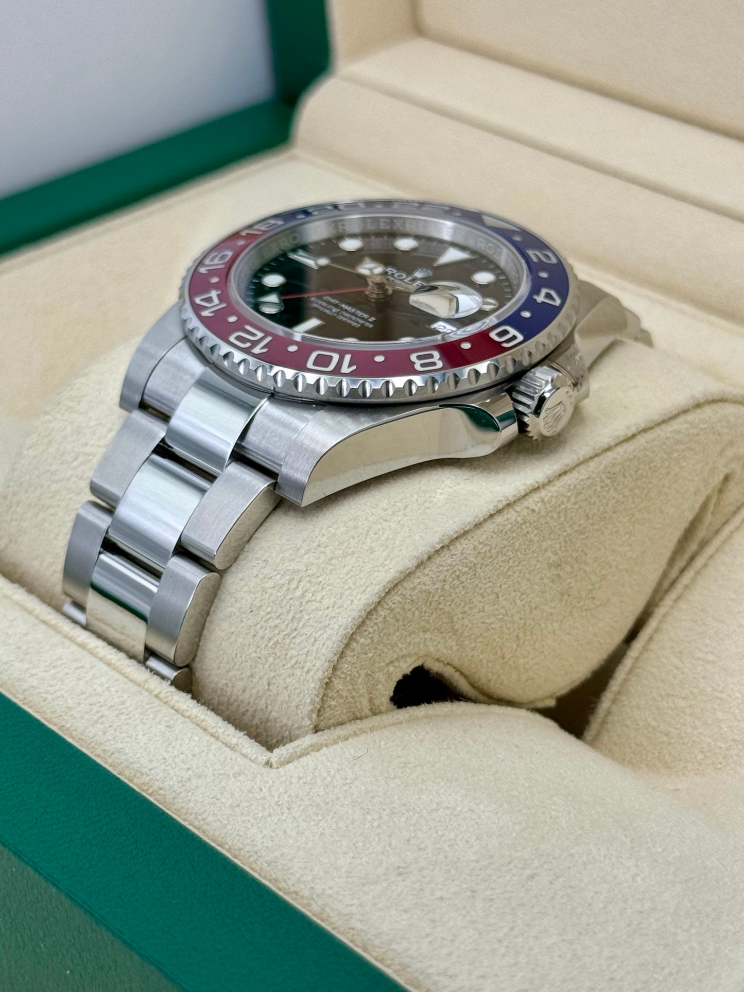 NEW 2022 GMT-Master II “Pepsi” 40mm 126710BLRO Oyster Black Dial - MyWatchLLC