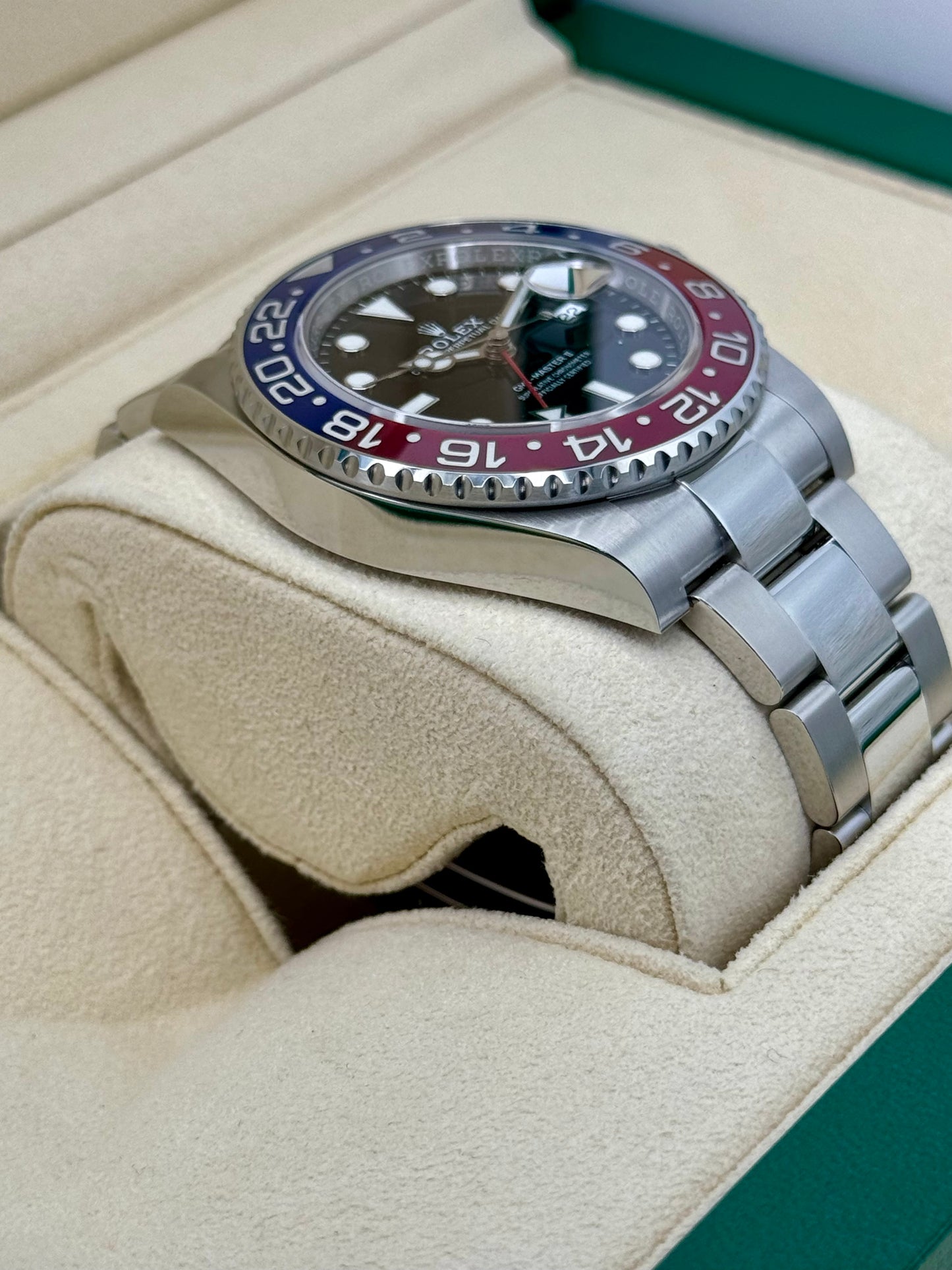 NEW 2022 GMT-Master II “Pepsi” 40mm 126710BLRO Oyster Black Dial - MyWatchLLC