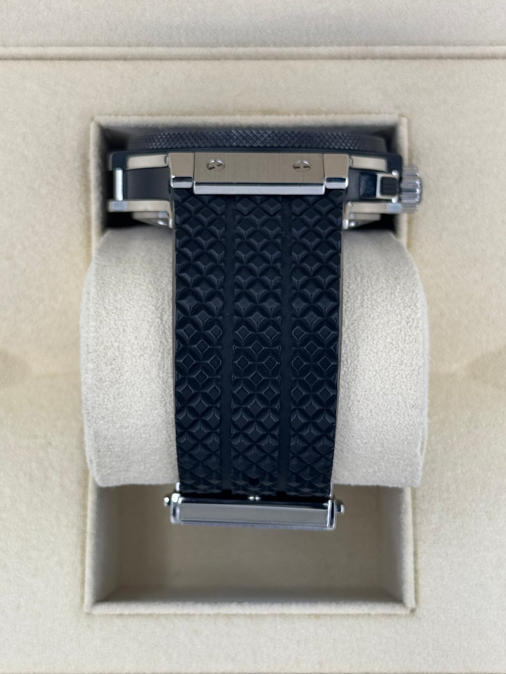 2010 Big Bang Chronograph Steele Ceramic 44mm Stainless Steel Black Dial - MyWatchLLC