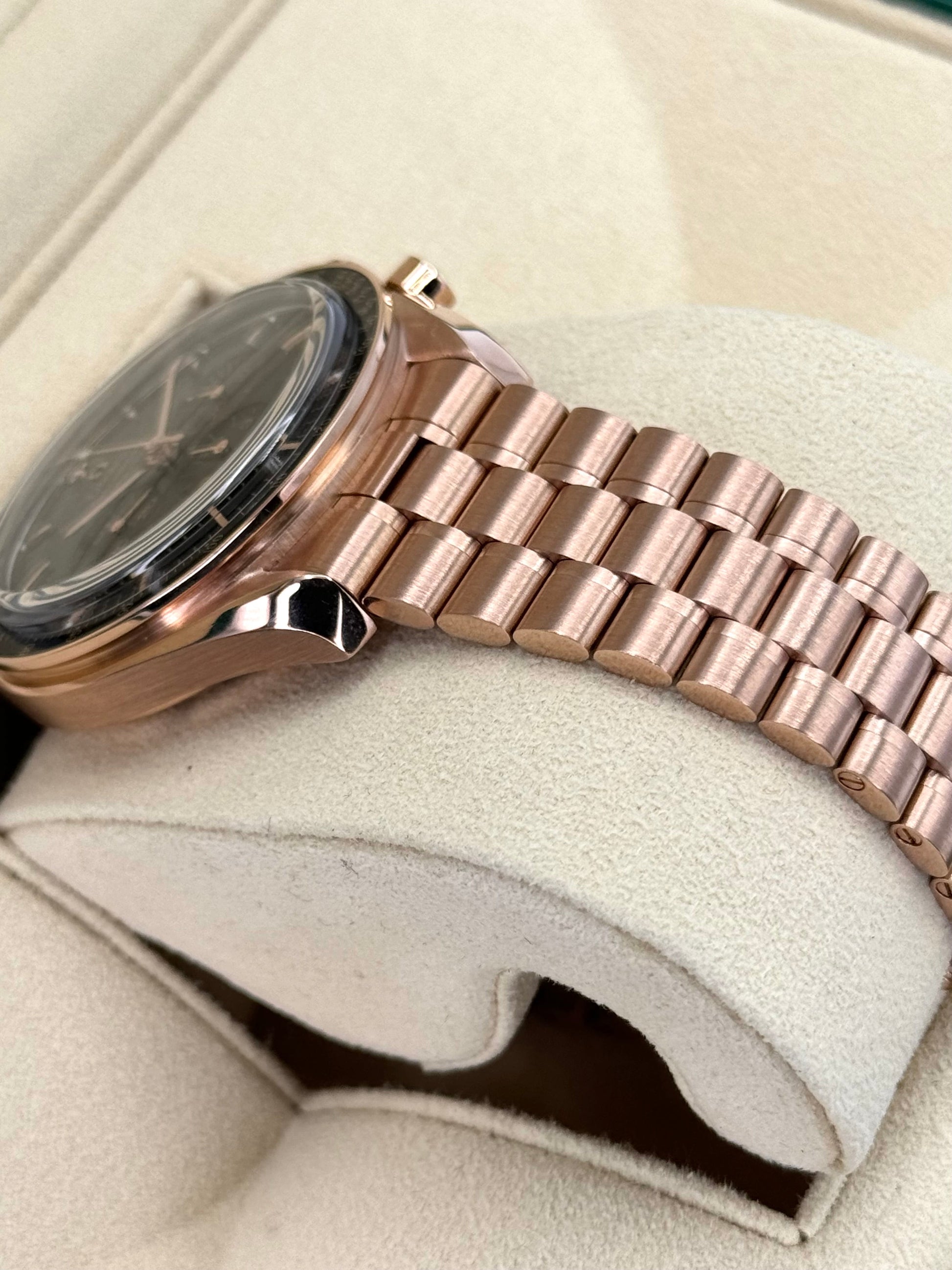 2023 Omega Speedmaster 42mm 310.60.42.50.01.001 Moonwatch Black Dial - MyWatchLLC