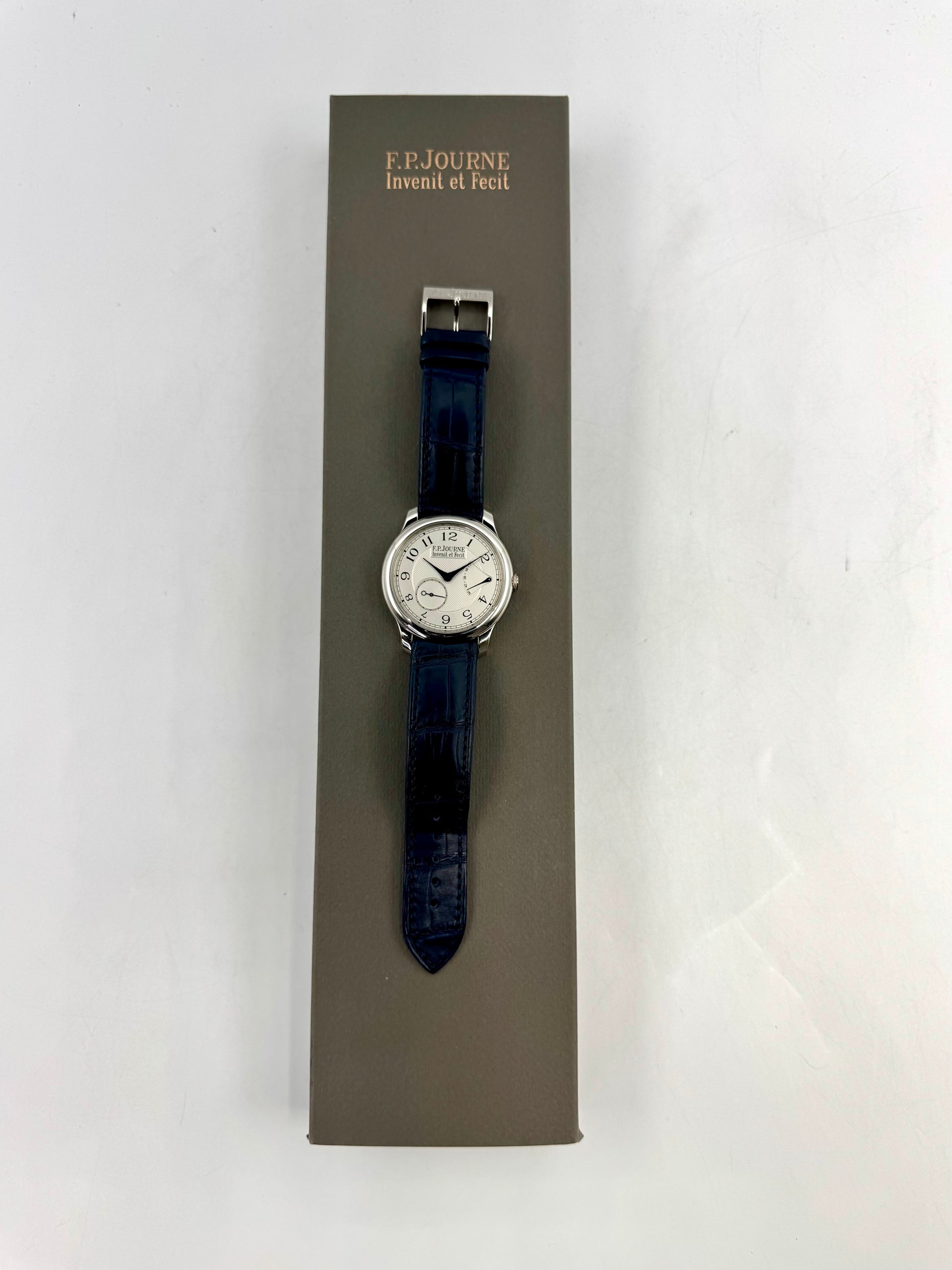 F.P.Journe Classique Chronomètre Souverain Platinum 40mm Silver Guilloche dial - MyWatchLLC