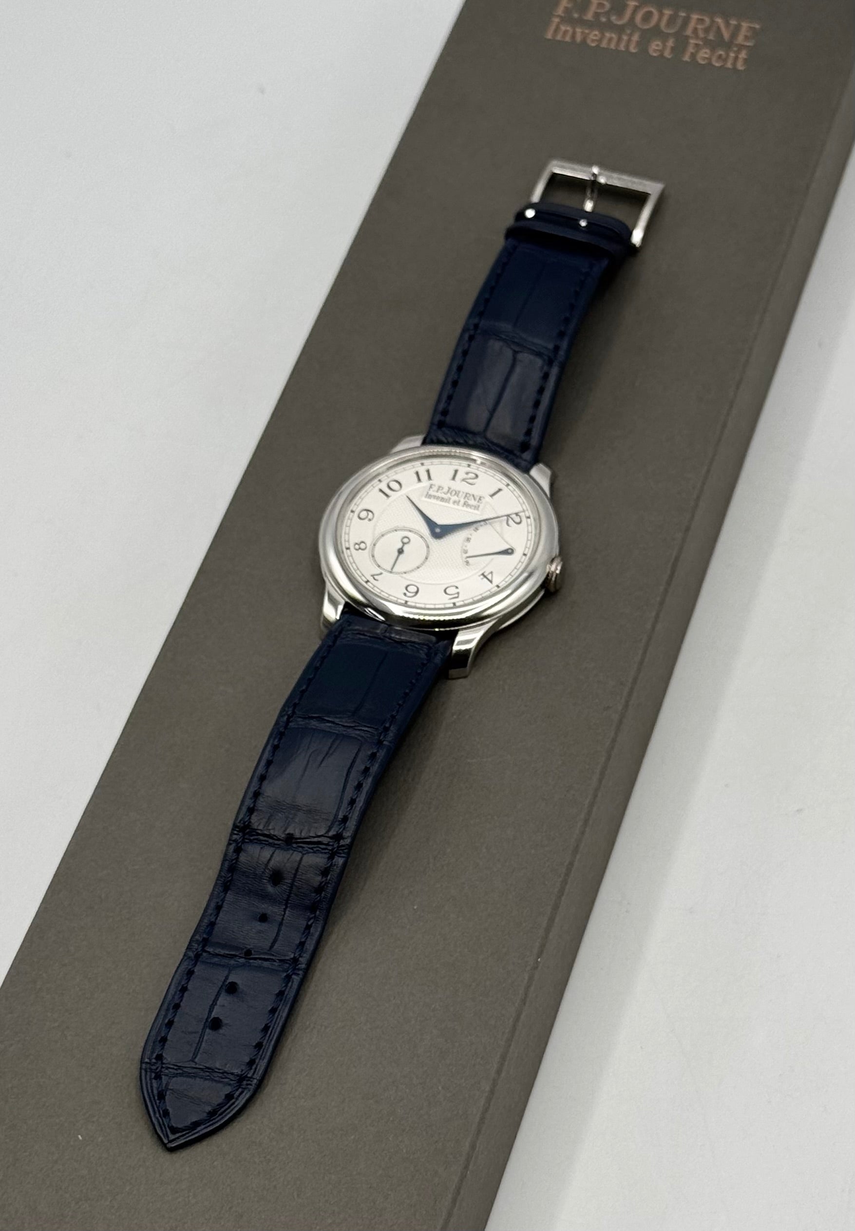 F.P.Journe Classique Chronomètre Souverain Platinum 40mm Silver Guilloche dial - MyWatchLLC