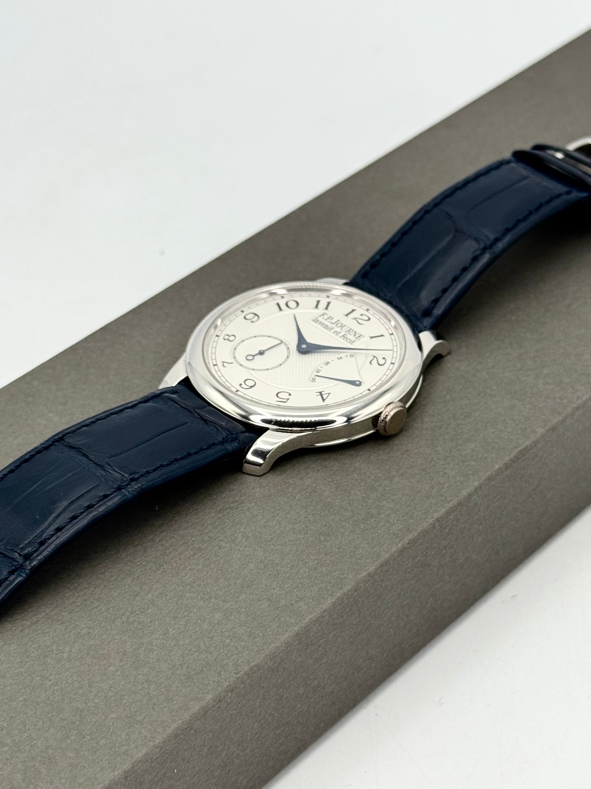 F.P.Journe Classique Chronomètre Souverain Platinum 40mm Silver Guilloche dial - MyWatchLLC