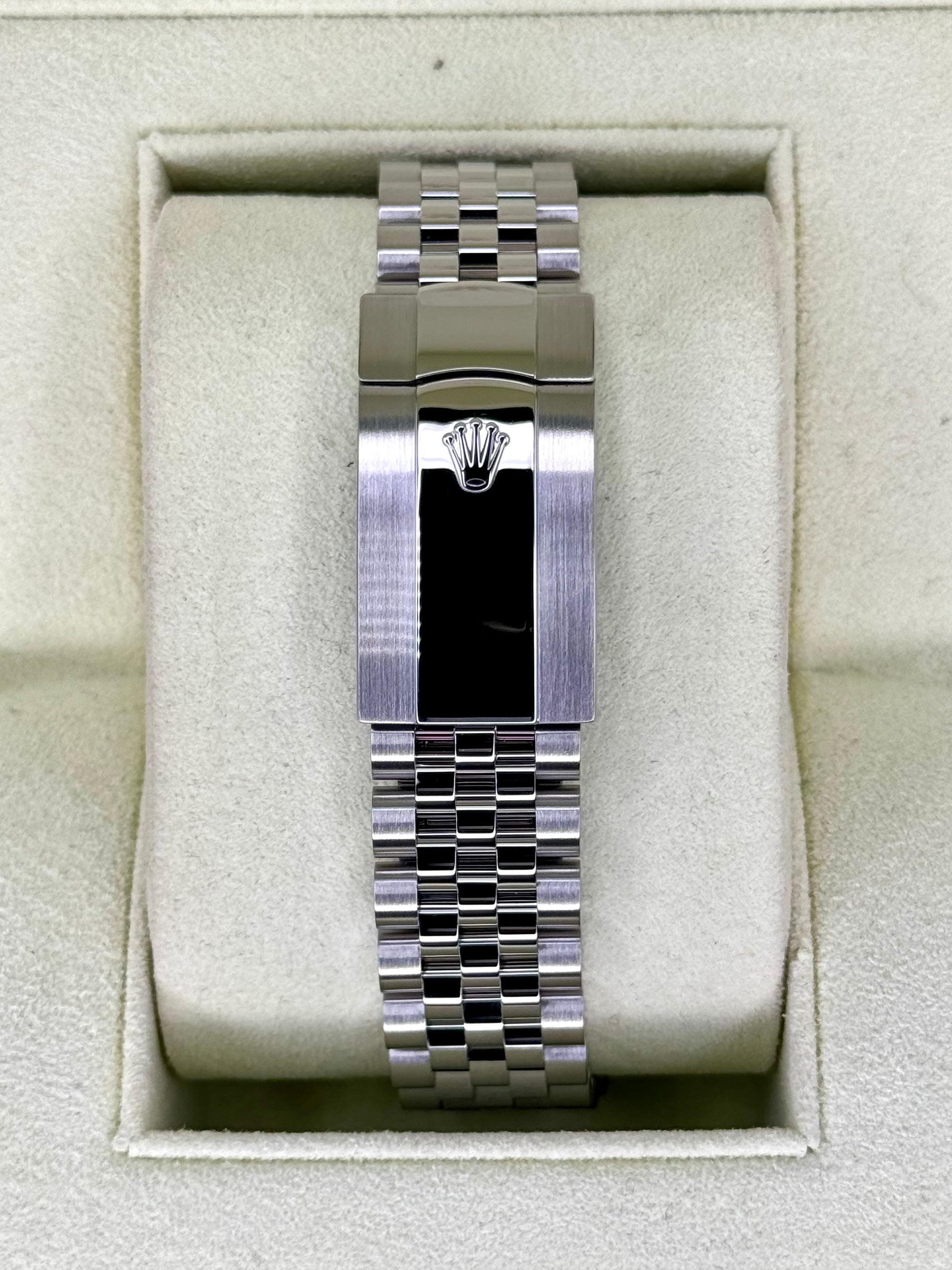 2017 Rolex Datejust 41mm 126334 Stainless Steel Jubilee Silver Dial - MyWatchLLC