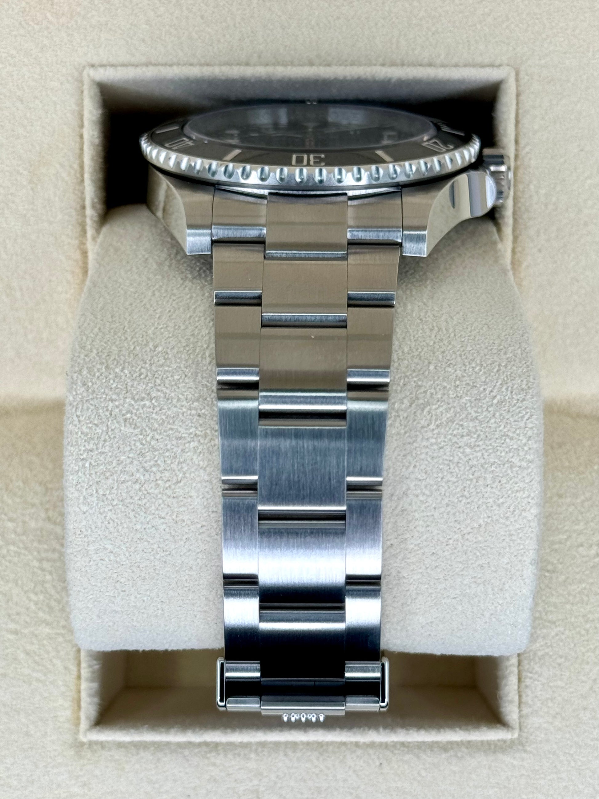 2023 Rolex Submariner 41mm 124060 Stainless Steel Black Dial - MyWatchLLC