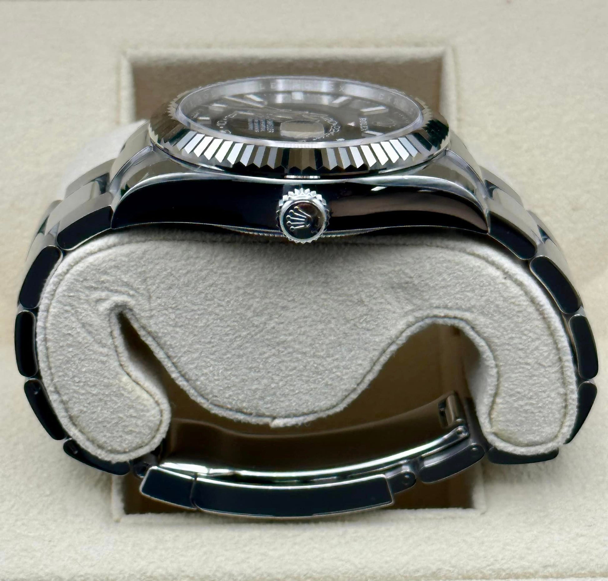 NEW 2023 Sky-Dweller 326934 Stainless Steel Black Dial Oyster - MyWatchLLC