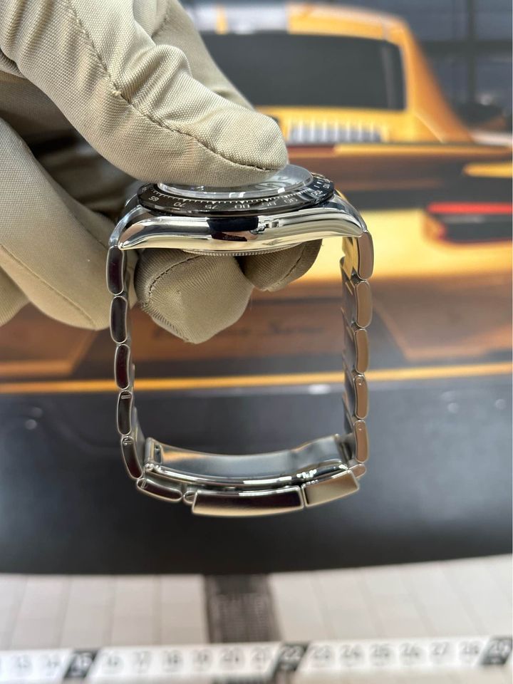 2014 Rolex Submariner "HULK" 116610LV Stainless Steel Green Dial - MyWatchLLC