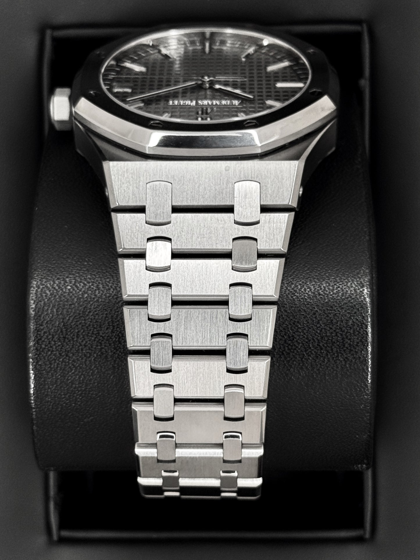 2019 Audemars Piguet Royal Oak 41mm 15500ST Stainless Steel Grey Dial