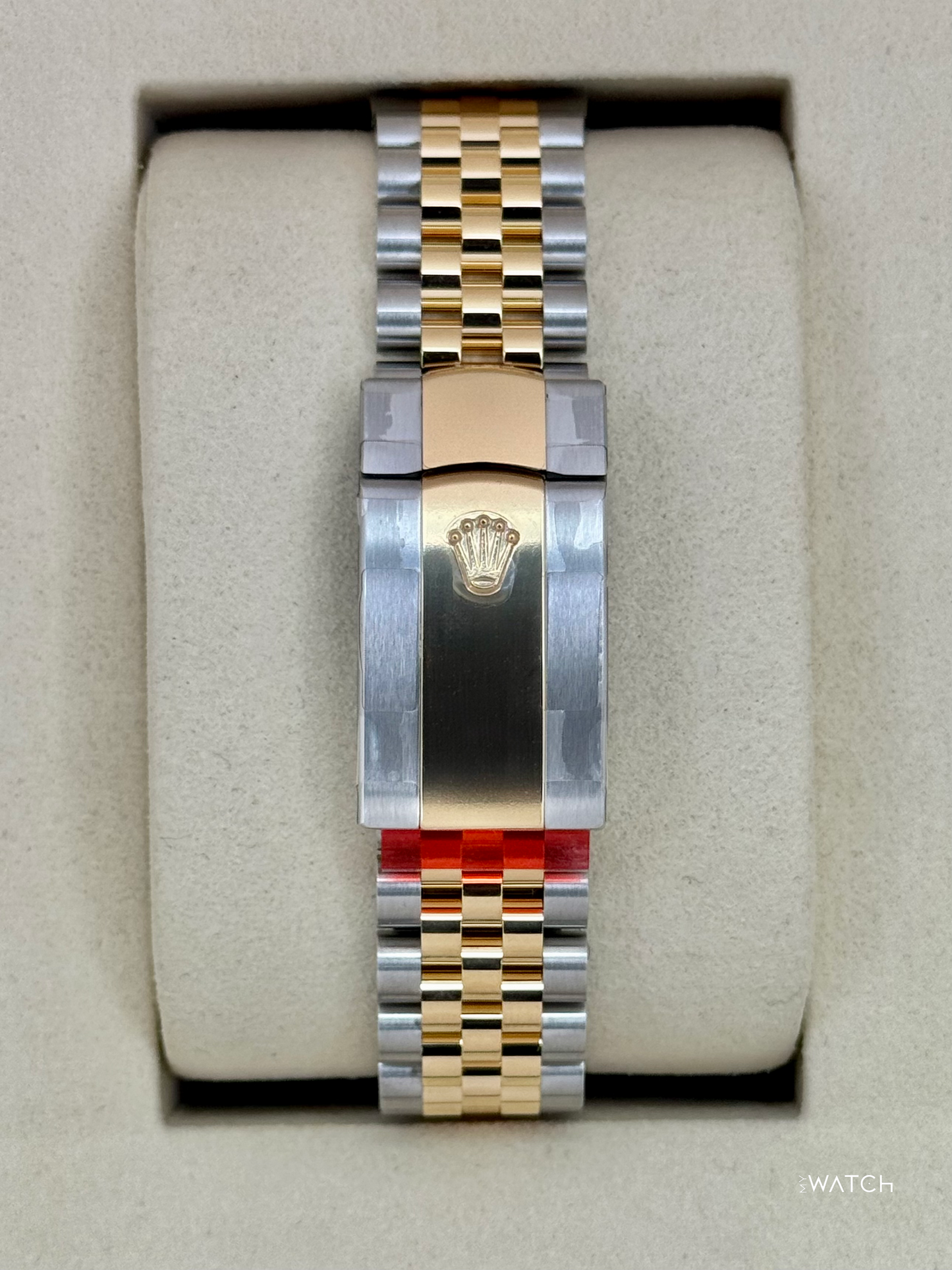 NEW 2025 Rolex Datejust 41mm 126333 Two-Tone Jubilee White Dial (STICKERED)