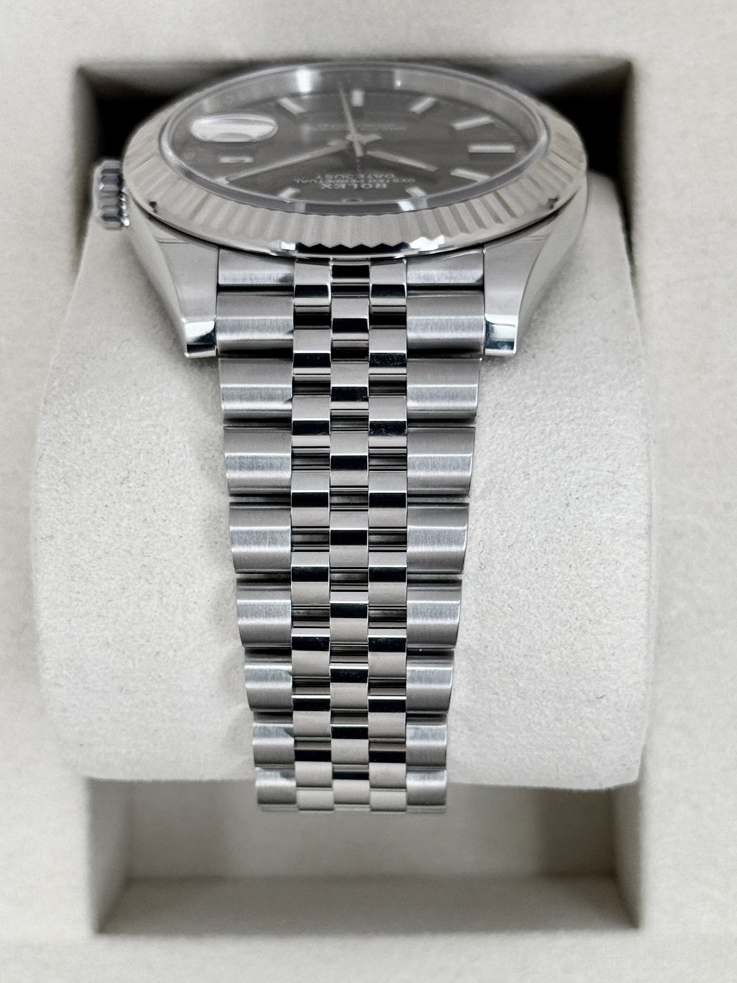 NEW 2025 Rolex Datejust 41mm 126334 Stainless Steel Jubilee Rhodium Dial