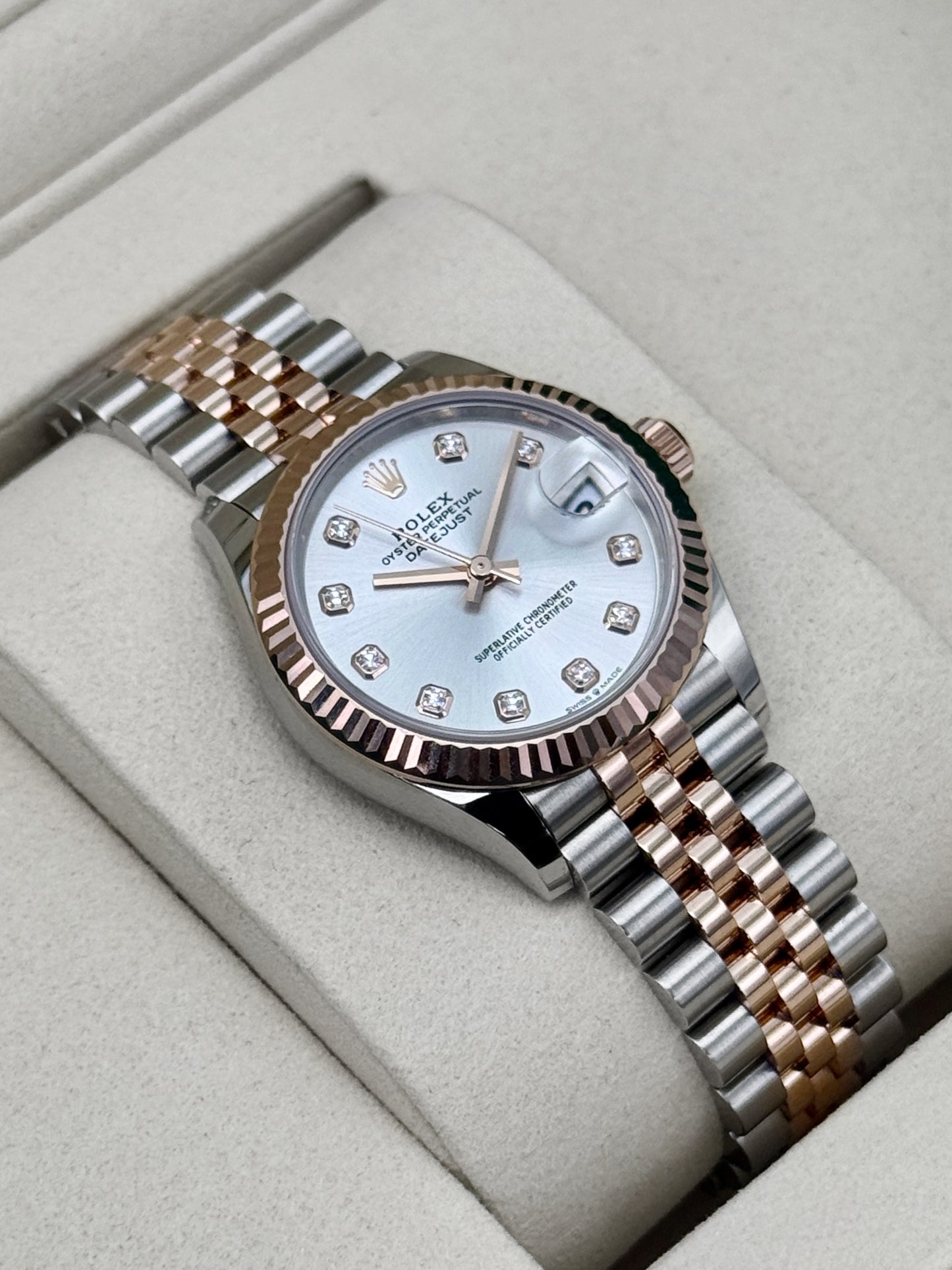 2026 Rolex Datejust 31mm 278271 Two-Tone Jubilee Silver Diamond Dial