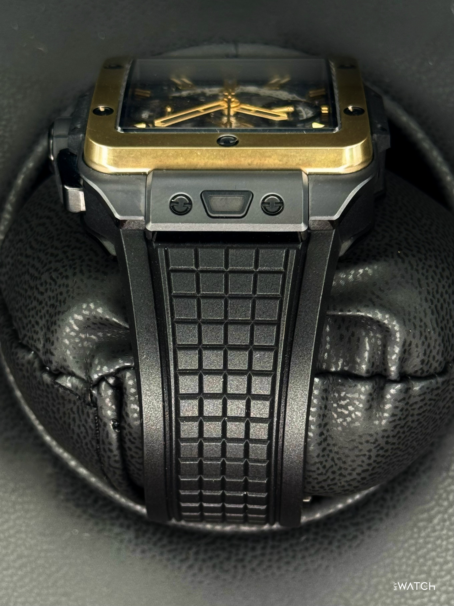 2024 Hublot Square Bang Unico Magic Gold 42mm 821.CM.0130.RX Ceramic