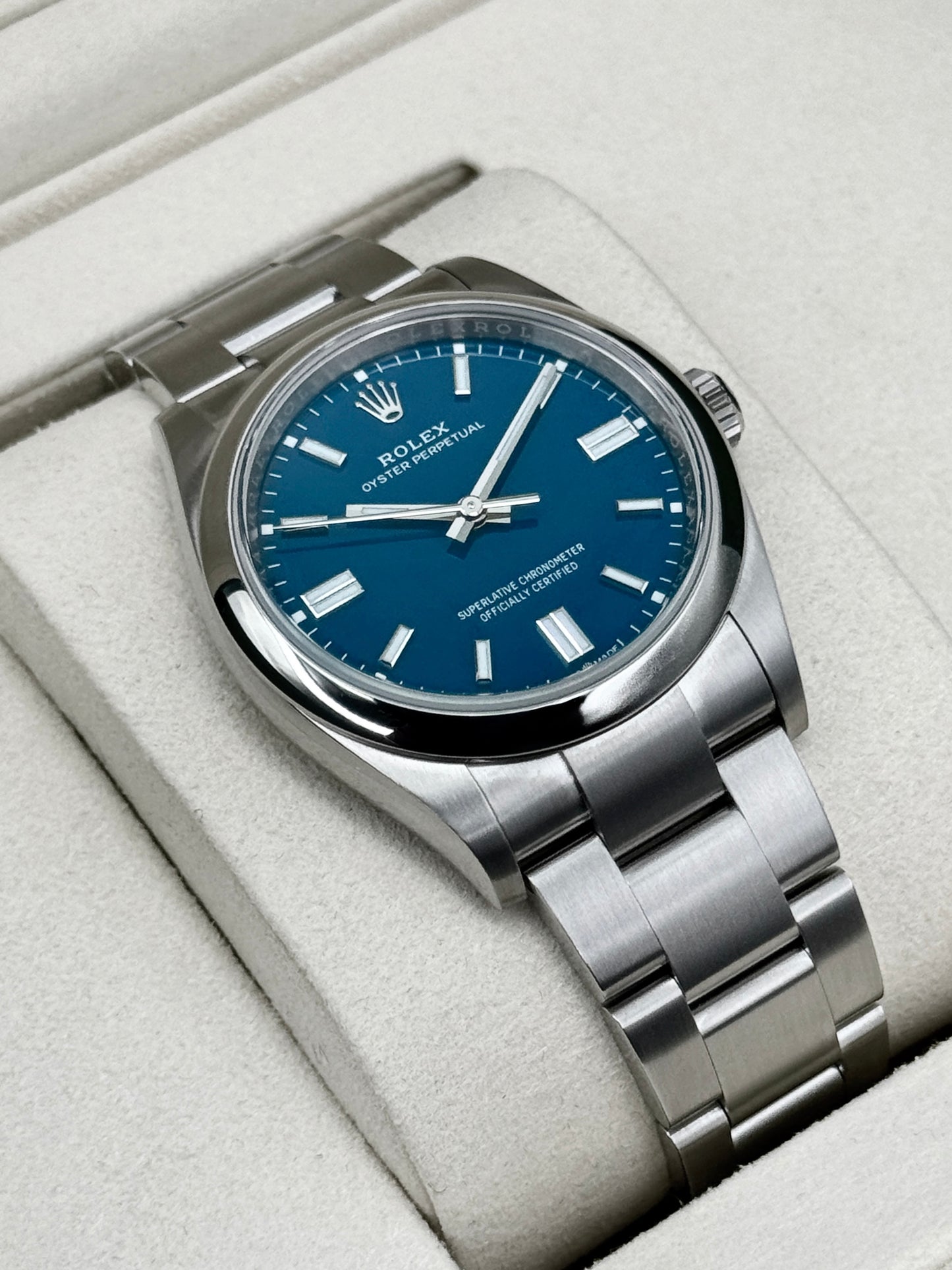 NEW 2026 Rolex Oyster Perpetual 36mm 126000 Med Blue Dial (STICKERED)