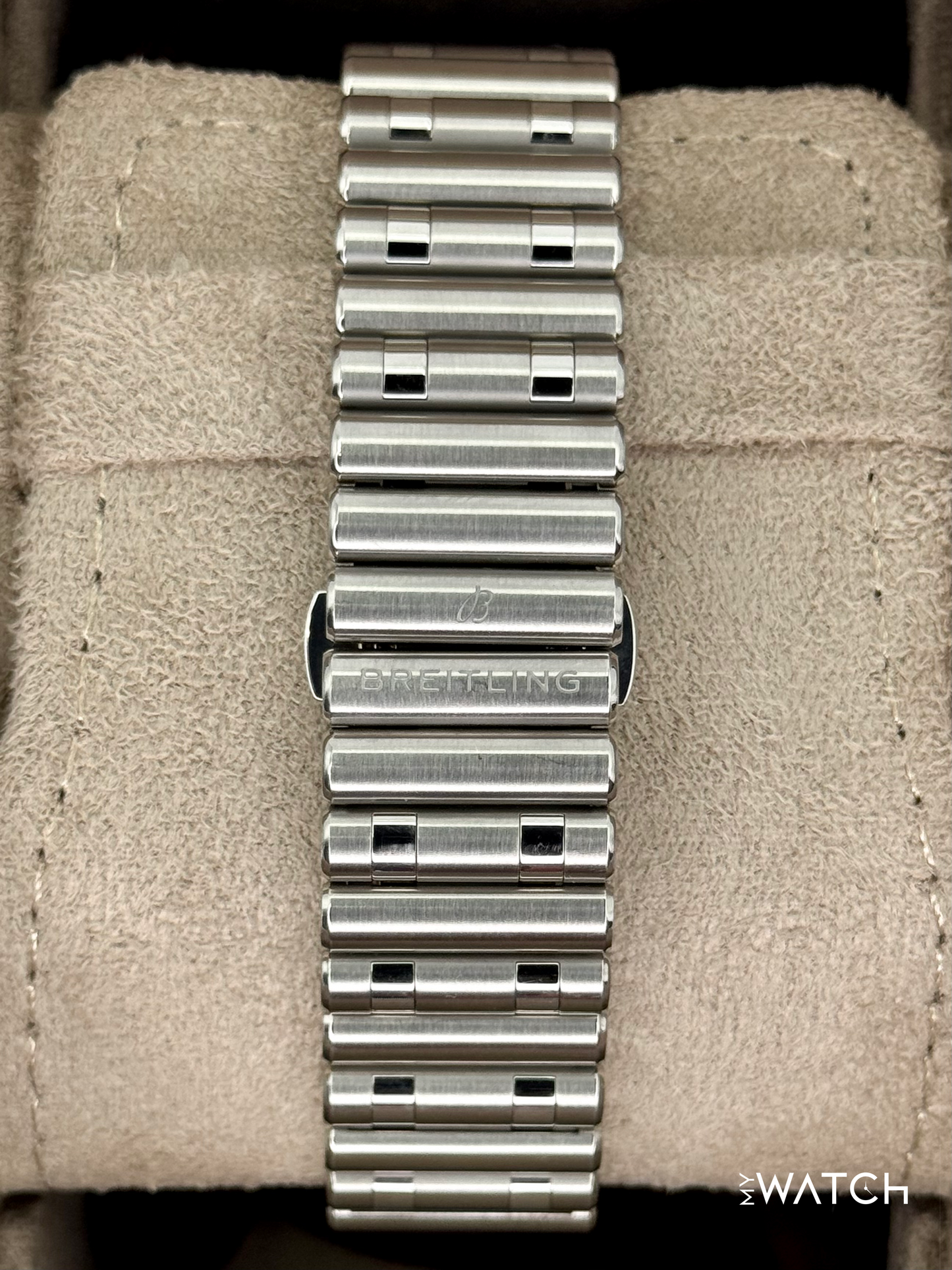 2023 Breitling Chronomat GMT 40mm A32398 Stainless Steel Green Dial