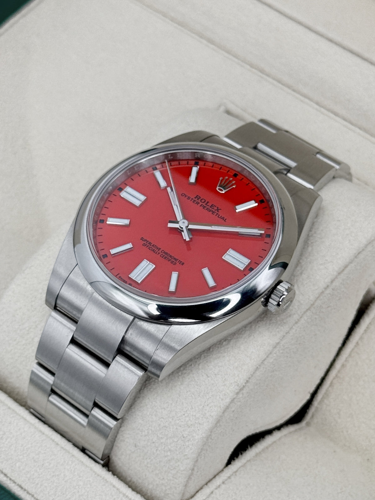 NEW Rolex Oyster Perpetual 41mm 124300 Coral Red Dial