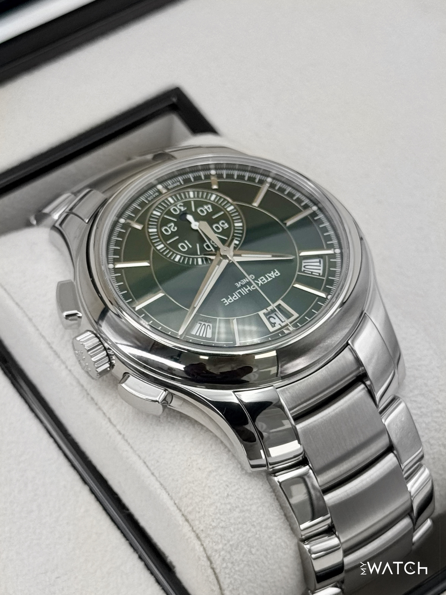 2023 Patek Philippe Flyback Chronograph Annual Calendar 5905/1A Olive Green Dial