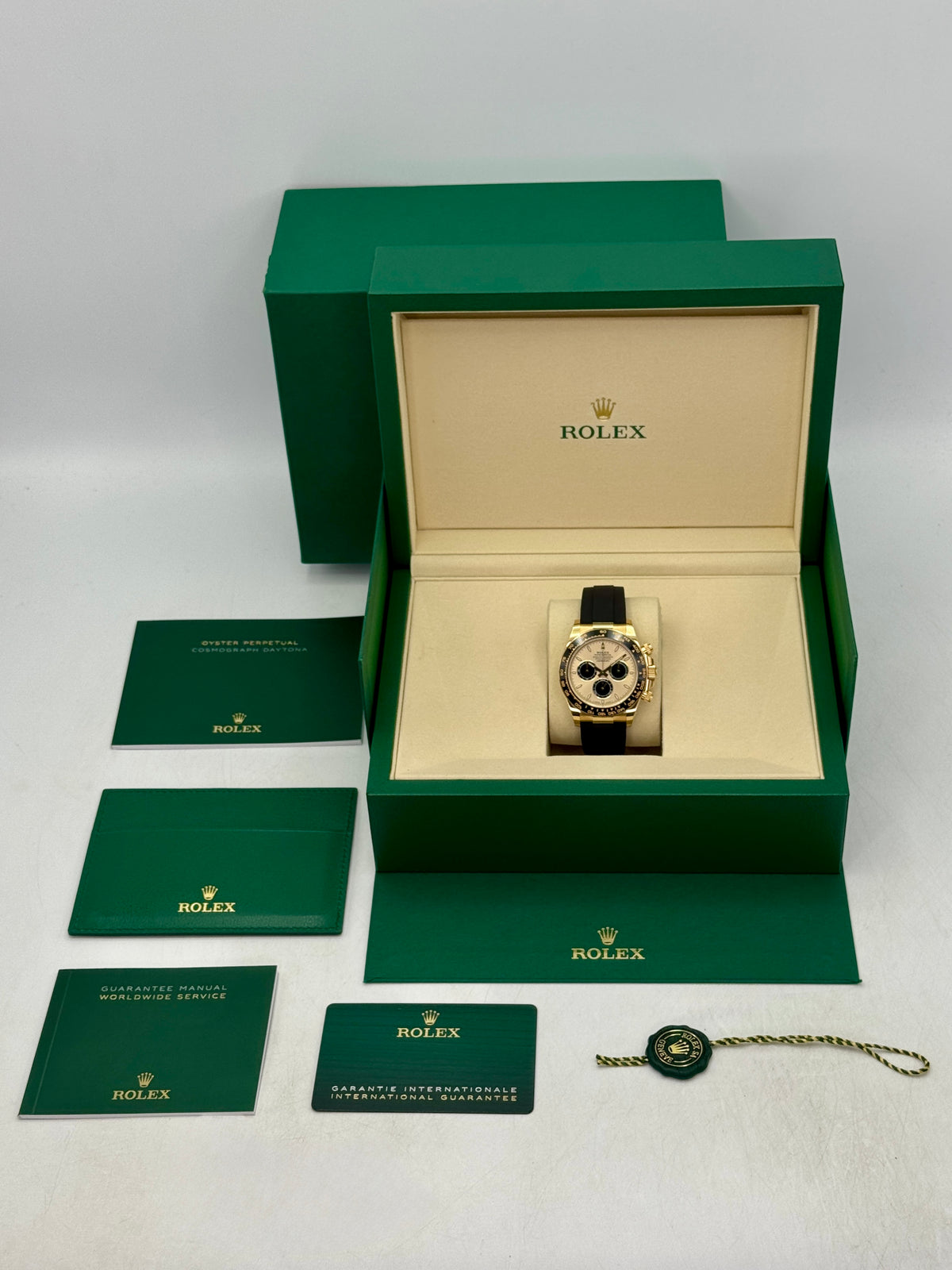 NEW 2026 Rolex Daytona 40mm 126518LN Yellow Gold Champagne Pikachu Dial (NEW STYLE CARD)