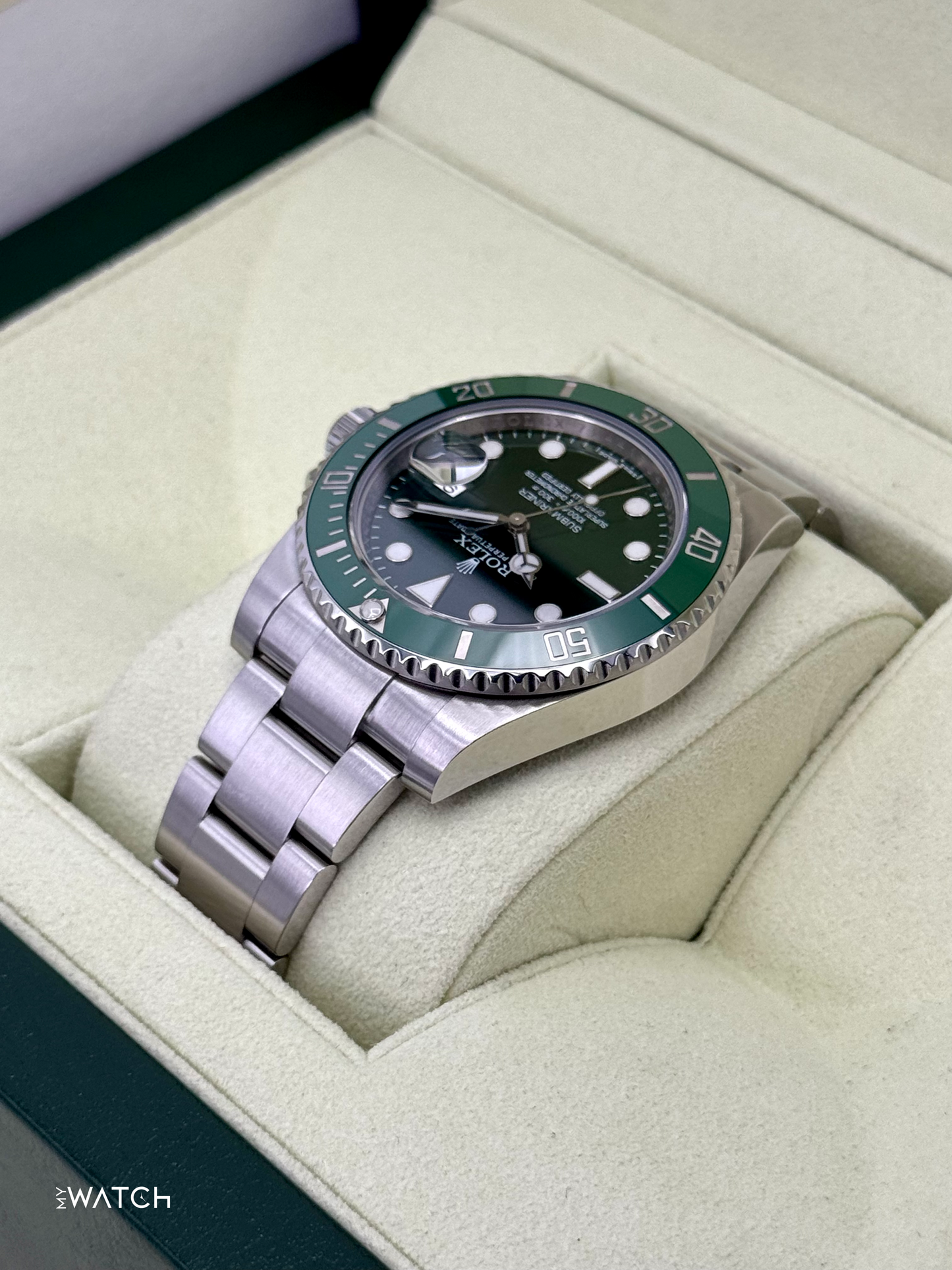 2014 Rolex Submariner "Hulk" 40mm 116610LV Green Dial