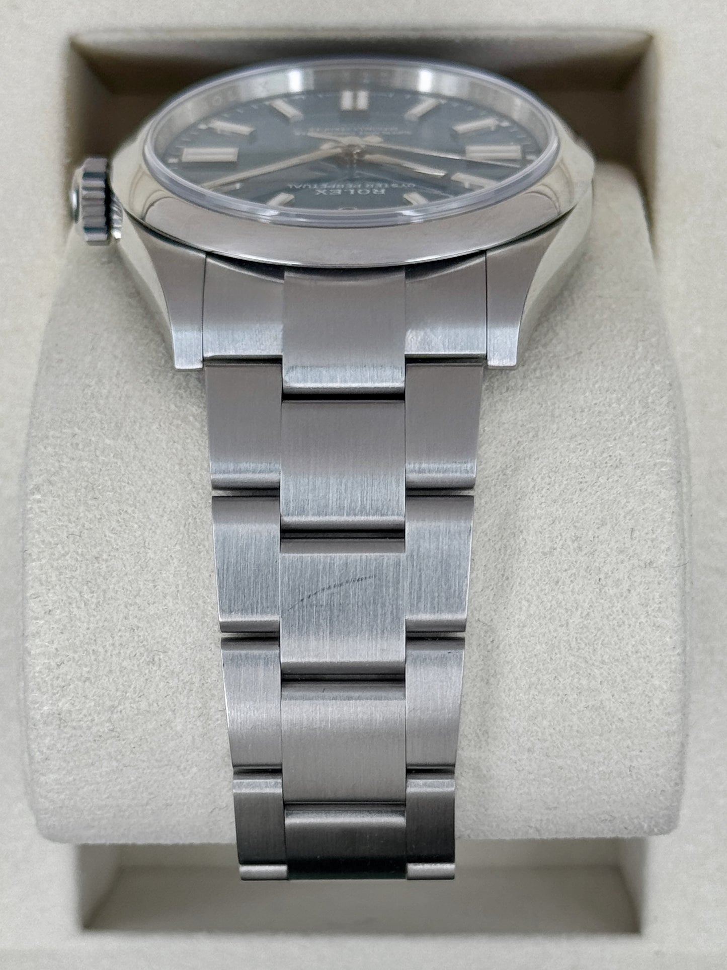 2025 Rolex Oyster Perpetual 41mm 134300 Med Blue Dial