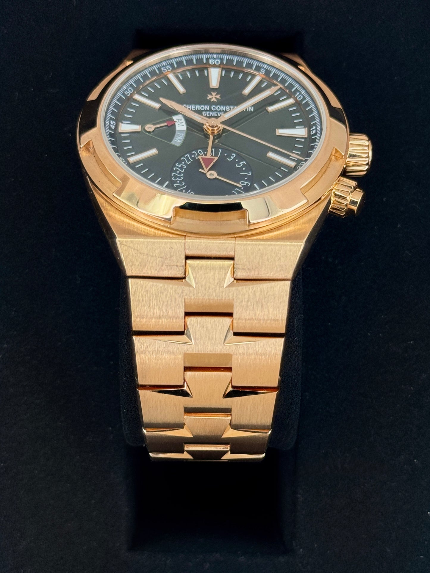 2024 Vacheron Constantin Overseas Dual Time 41mm 7920V Rose Gold Green Dial