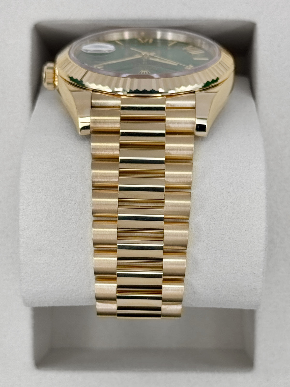 NEW 2026 Rolex Day-Date 40mm 228238 Presidential Green Dial (NEW STYLE CARD)