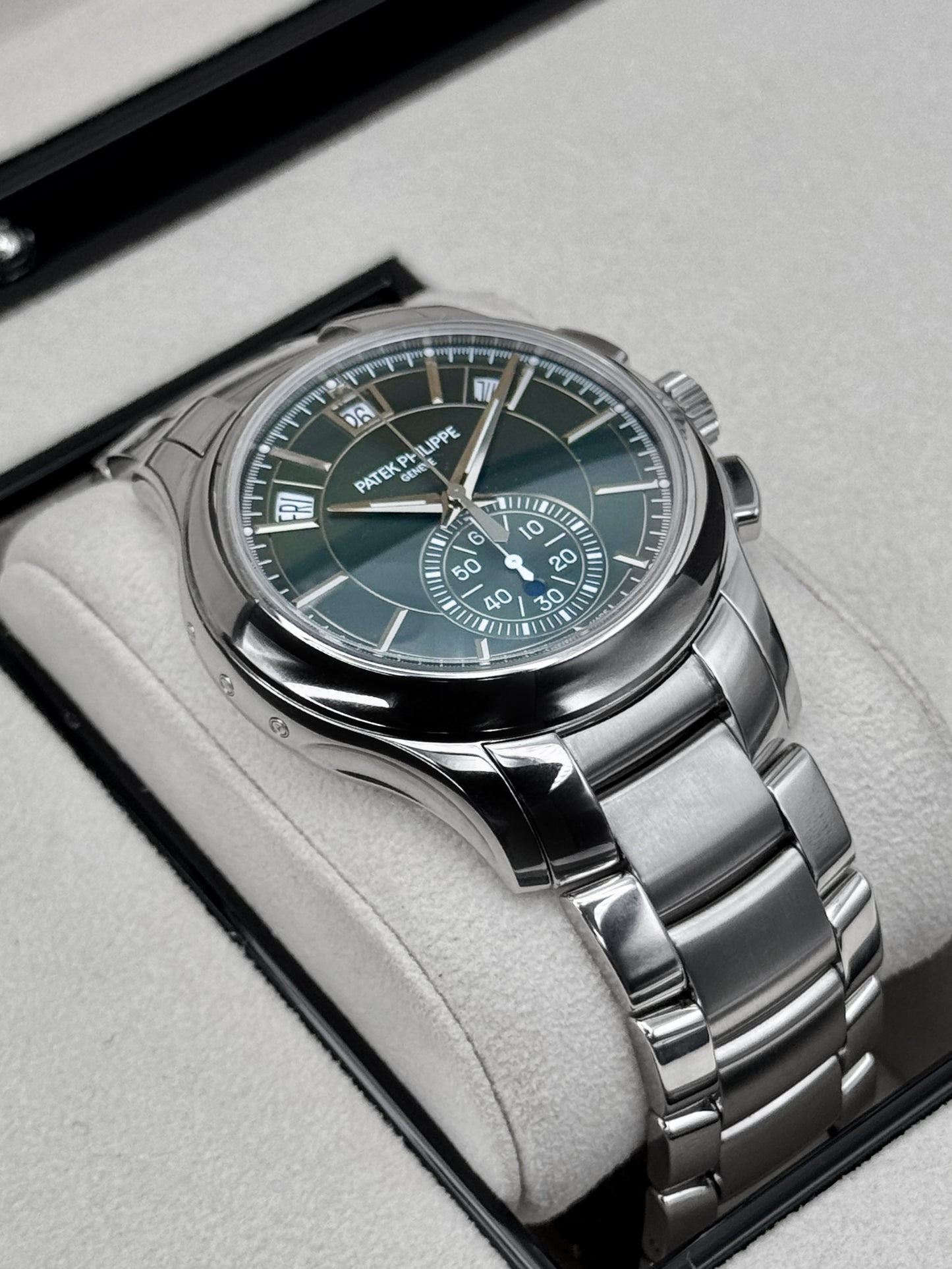 2024 Patek Philippe Flyback Chronograph Annual Calendar 5905/1A Olive Green Dial