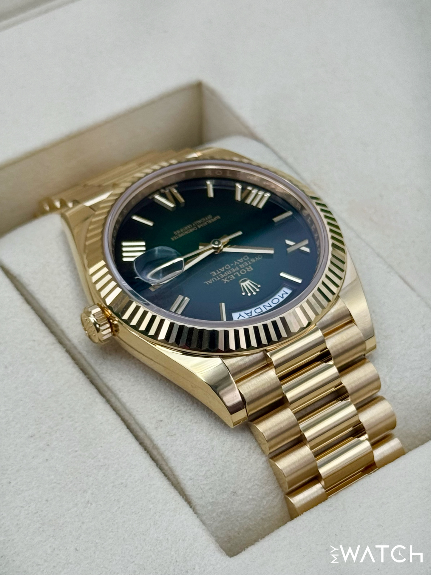 NEW 2025 Rolex Day-Date 40mm 228238 Presidential Green Ombre Dial