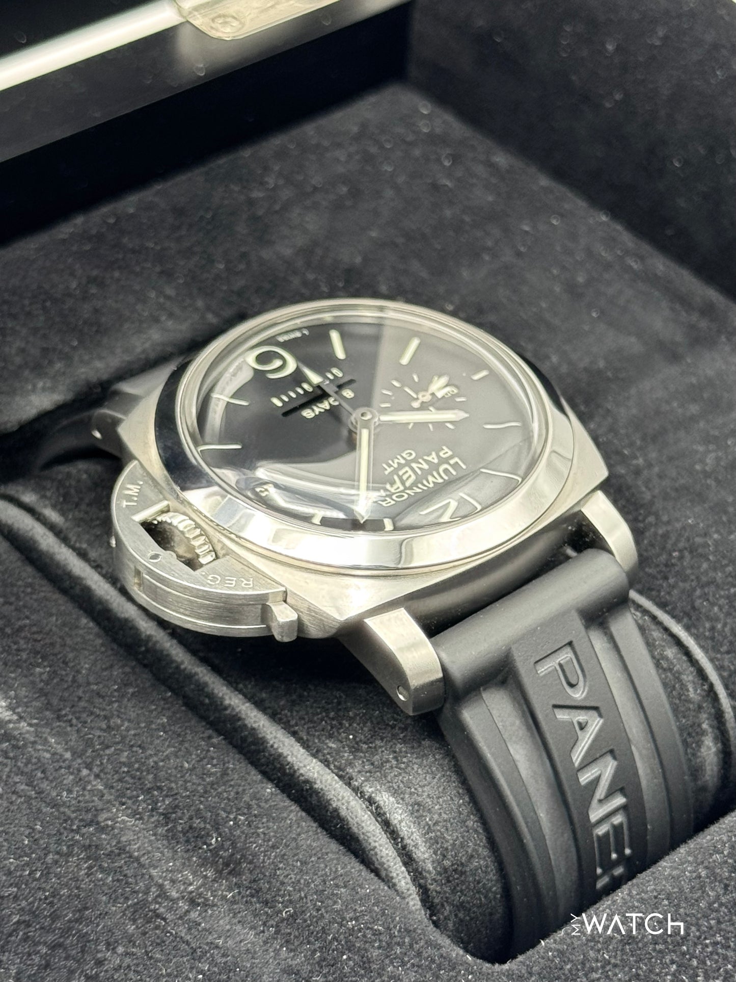 2011 Panerai Luminor 1950 8 Days GMT 44mm PAM00233 Black Dial