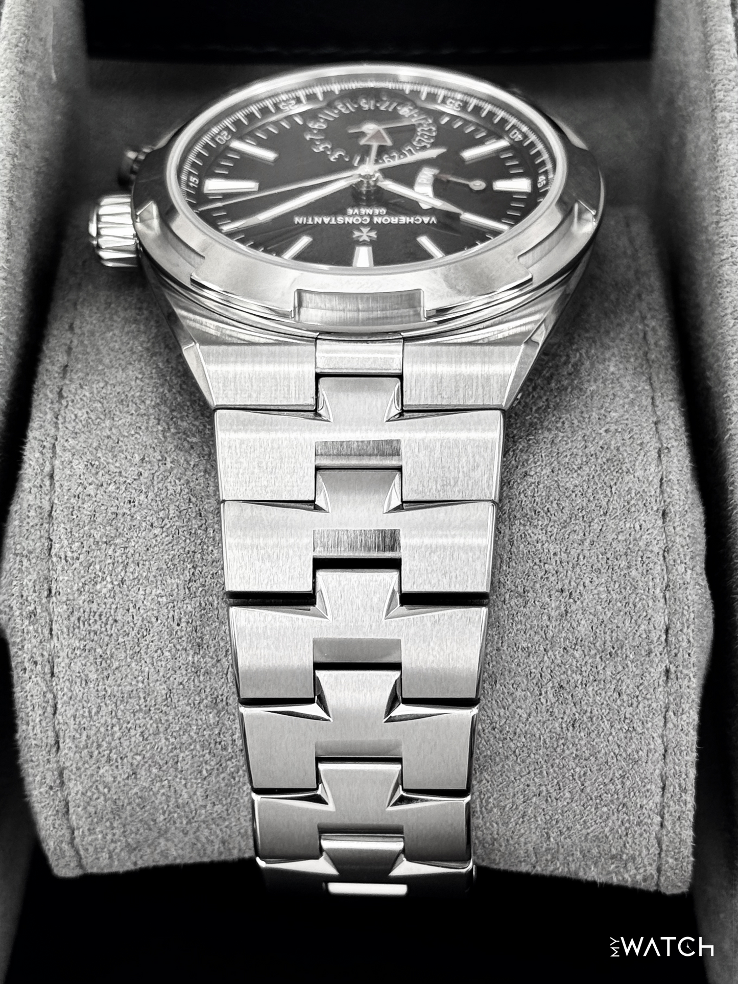 2026 Vacheron Constantin Overseas Dual Time 41mm 7920V Black Dial