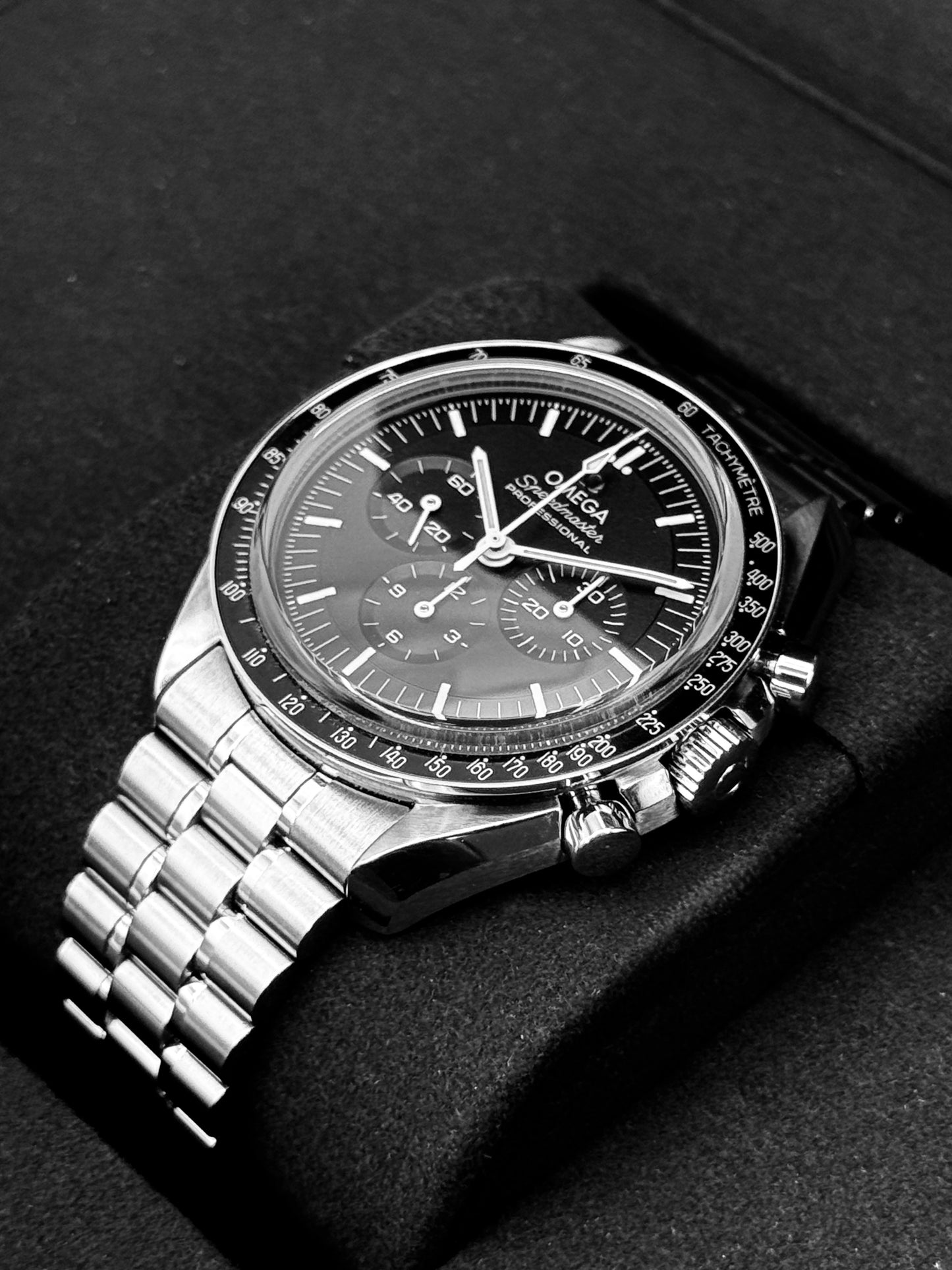 2023 Omega Speedmaster Moonwatch Pro 42mm 310.30.42.50.01.002 Black Dial