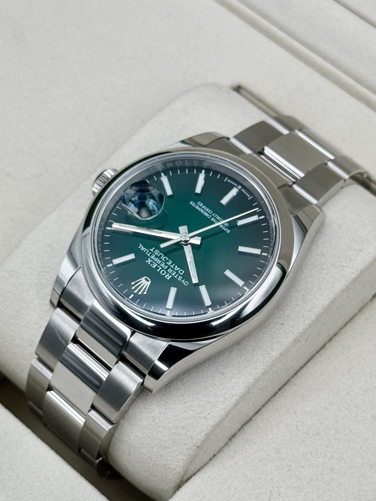 2026 Rolex Datejust 36mm 126200 Stainless Steel Oyster Green Ombre Dial