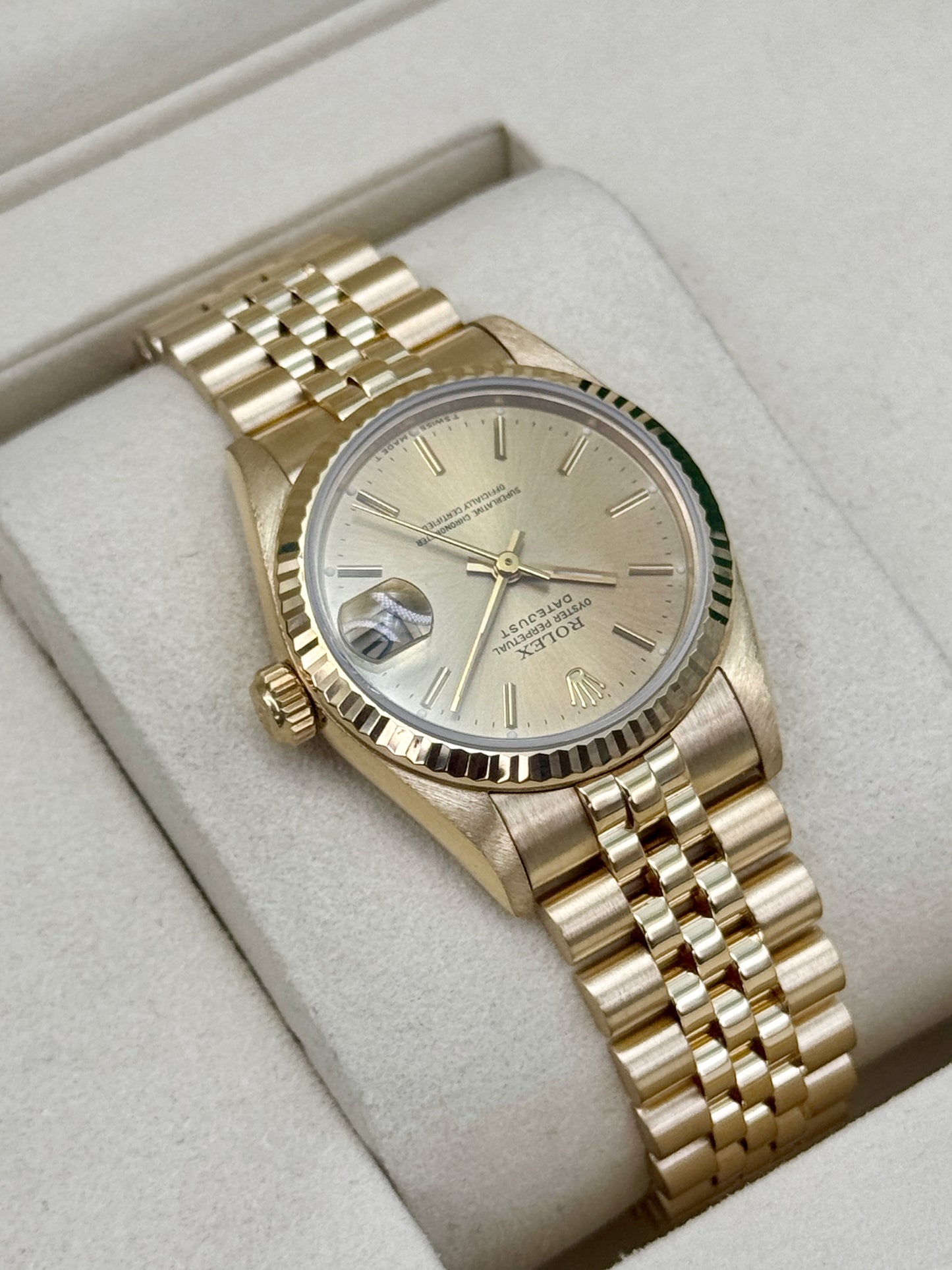 1990 Rolex Datejust 31mm 68278 Yellow Gold Jubilee Champagne Dial (Collectors Set)